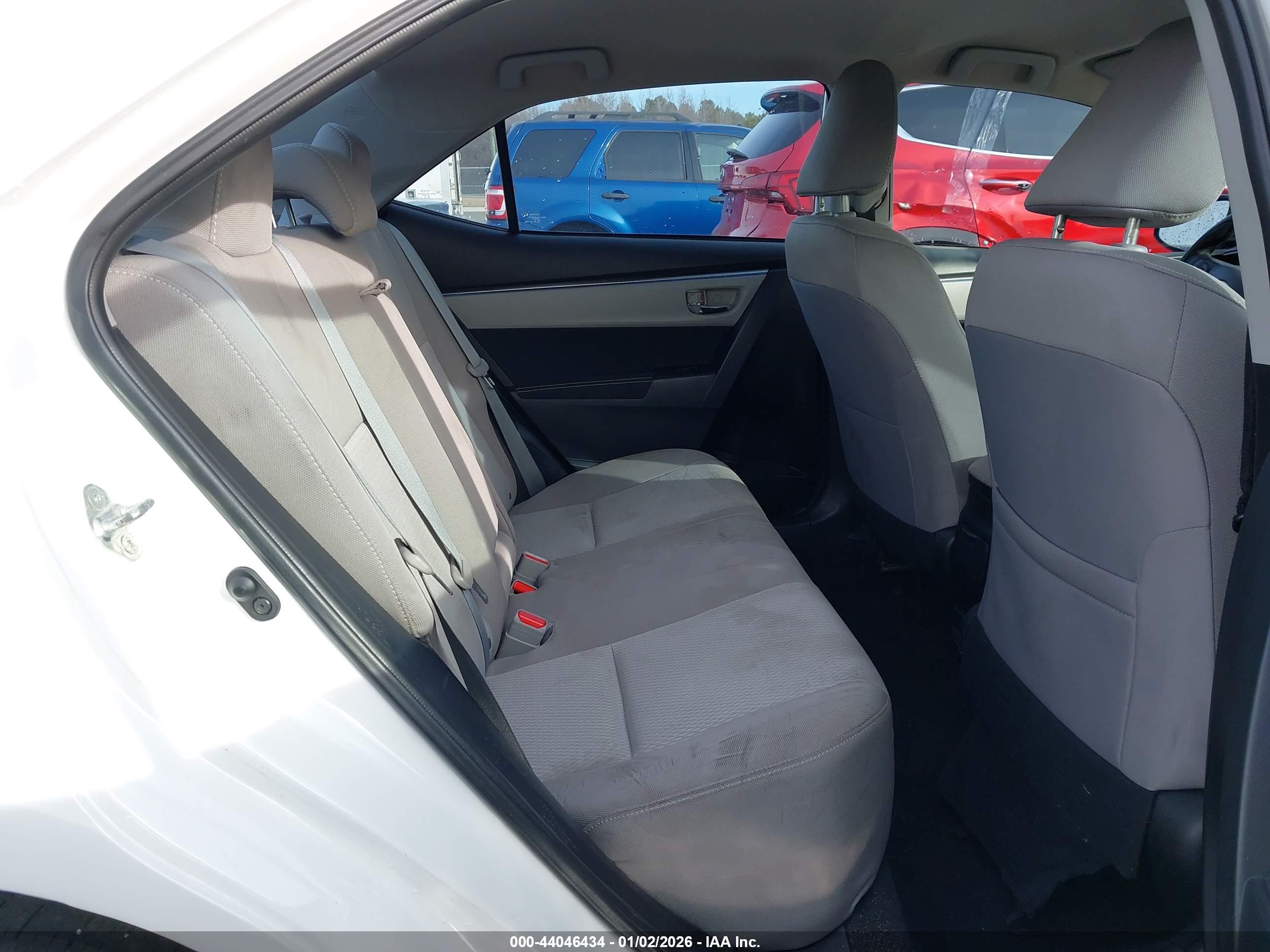 TOYOTA COROLLA image 8