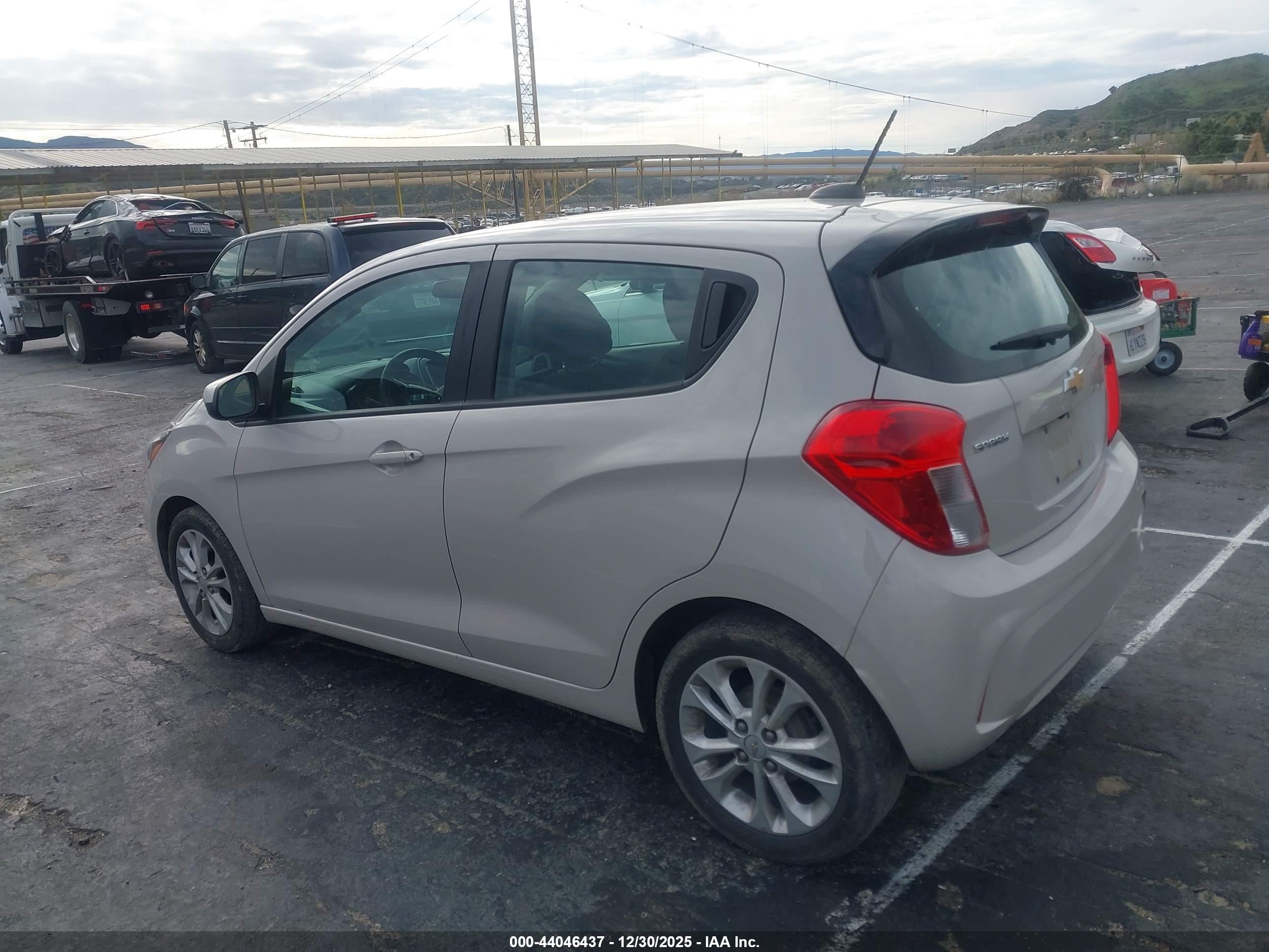 CHEVROLET SPARK image 3