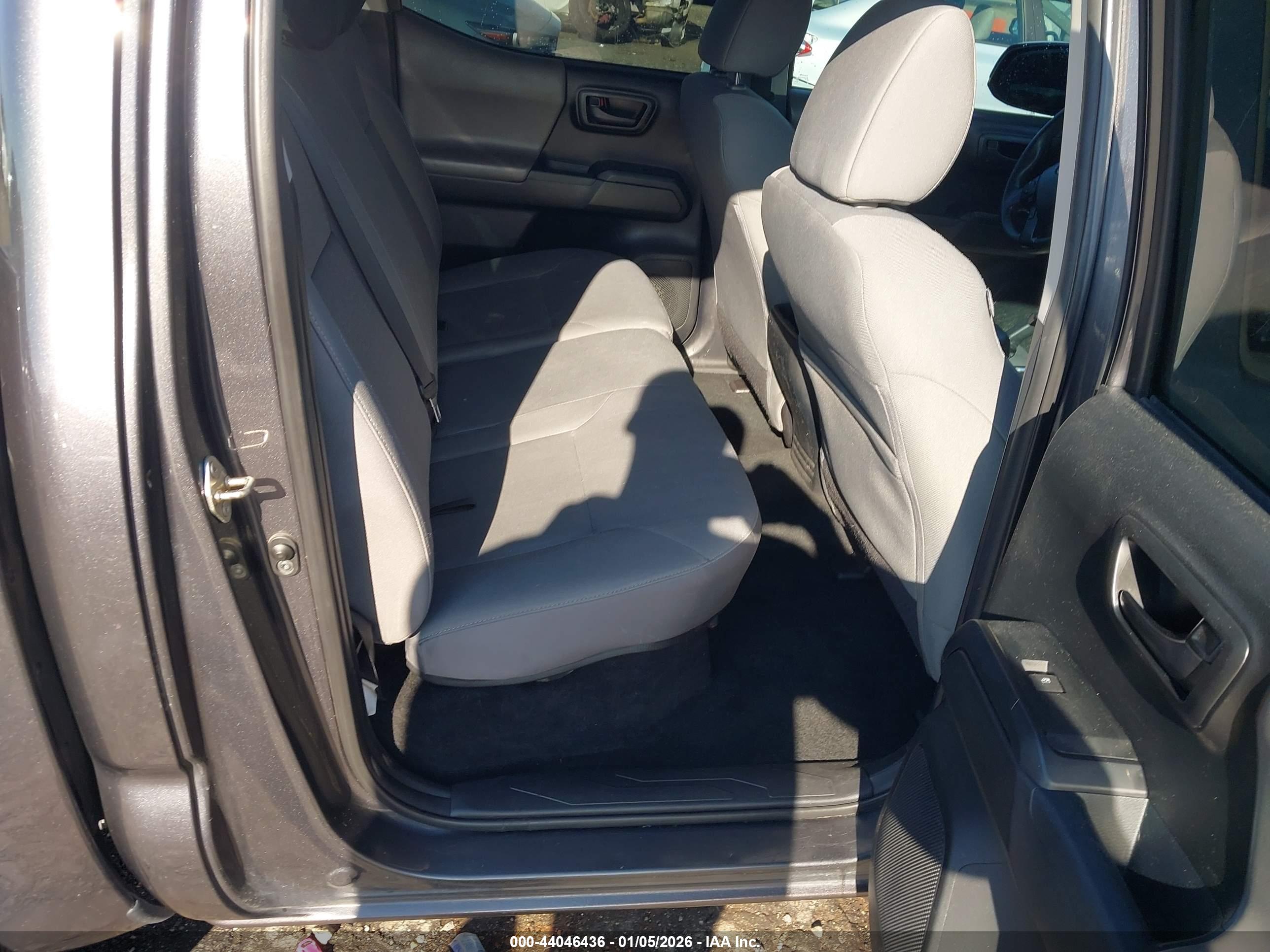 TOYOTA TACOMA image 8
