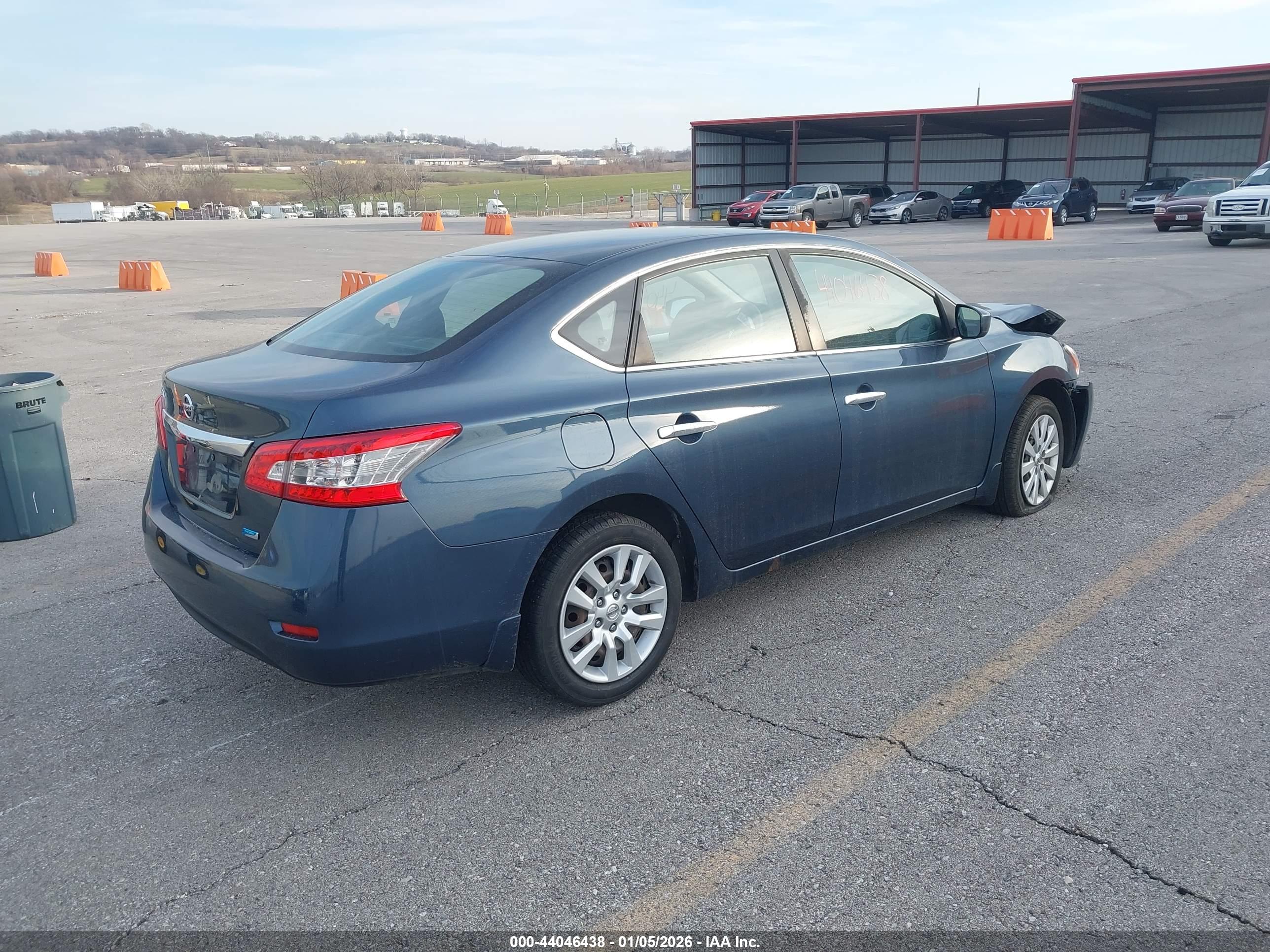 NISSAN SENTRA image 4