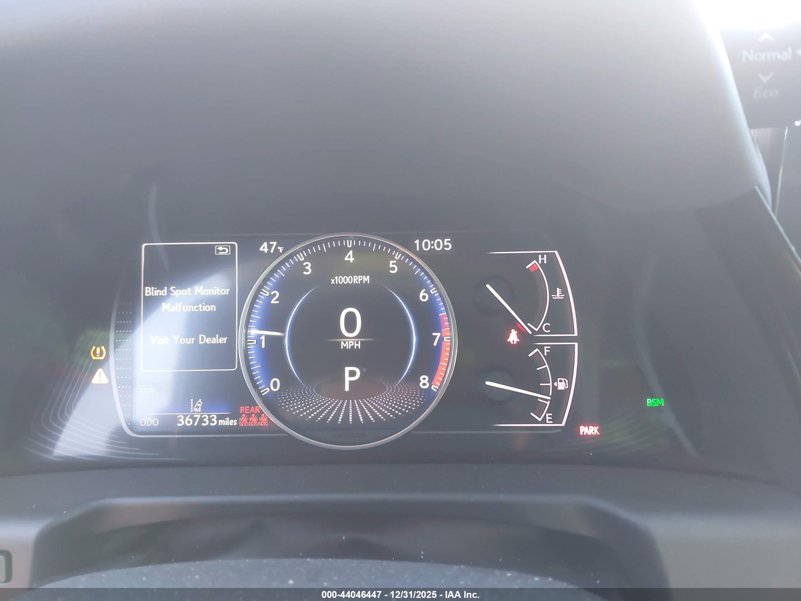 LEXUS ES image 7
