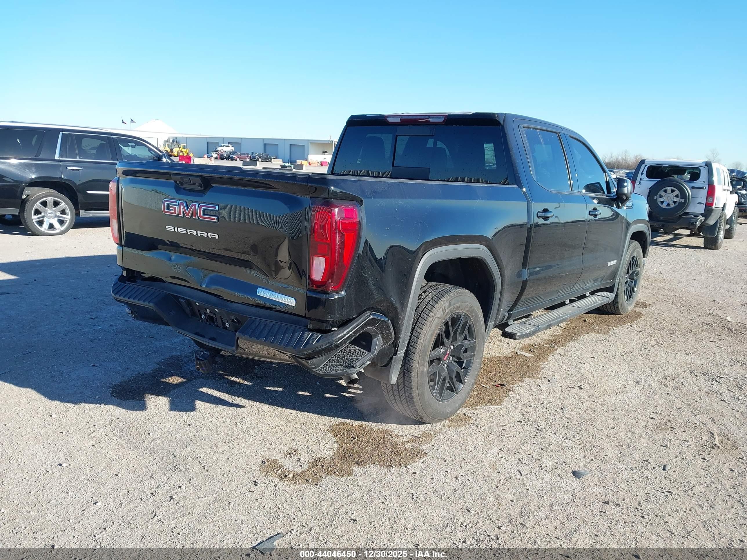 GMC SIERRA image 4