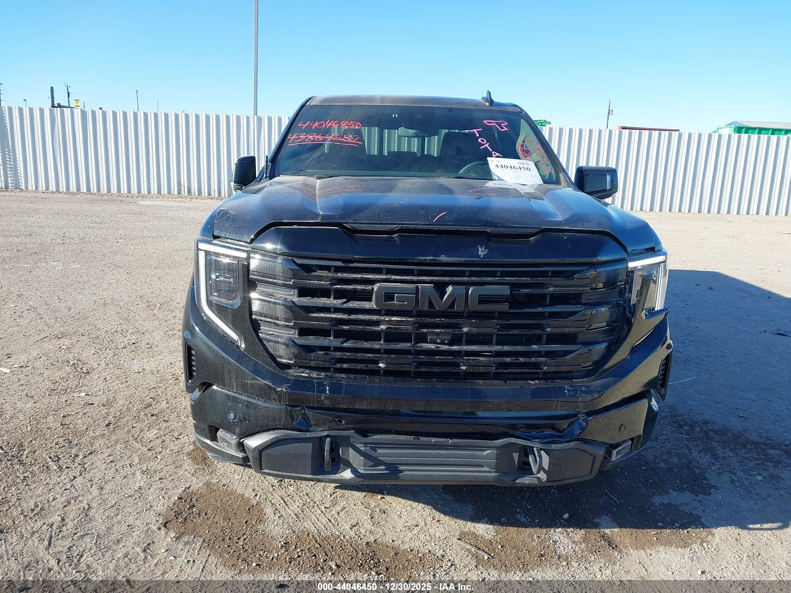 GMC SIERRA image 6