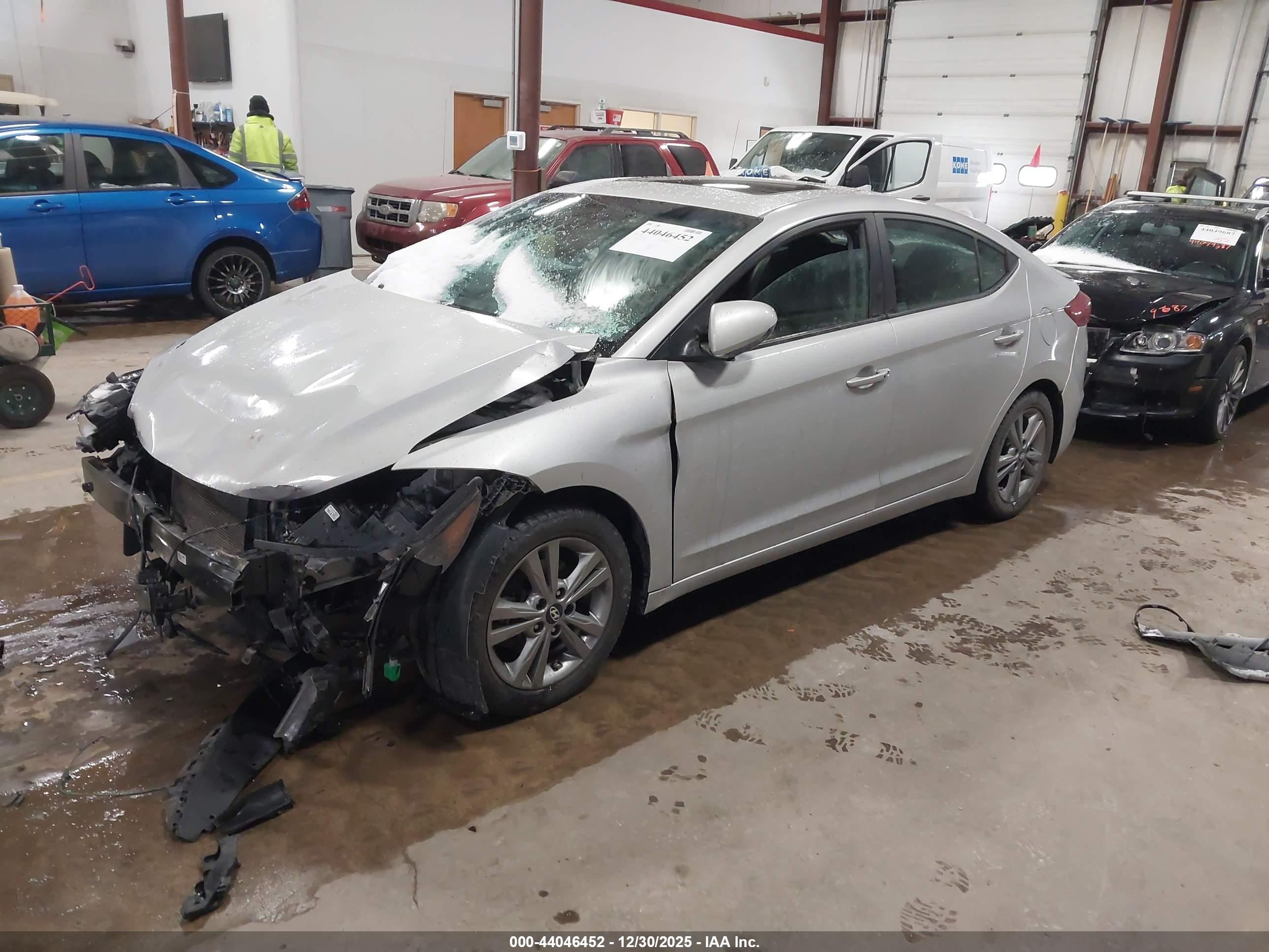 HYUNDAI ELANTRA image 2