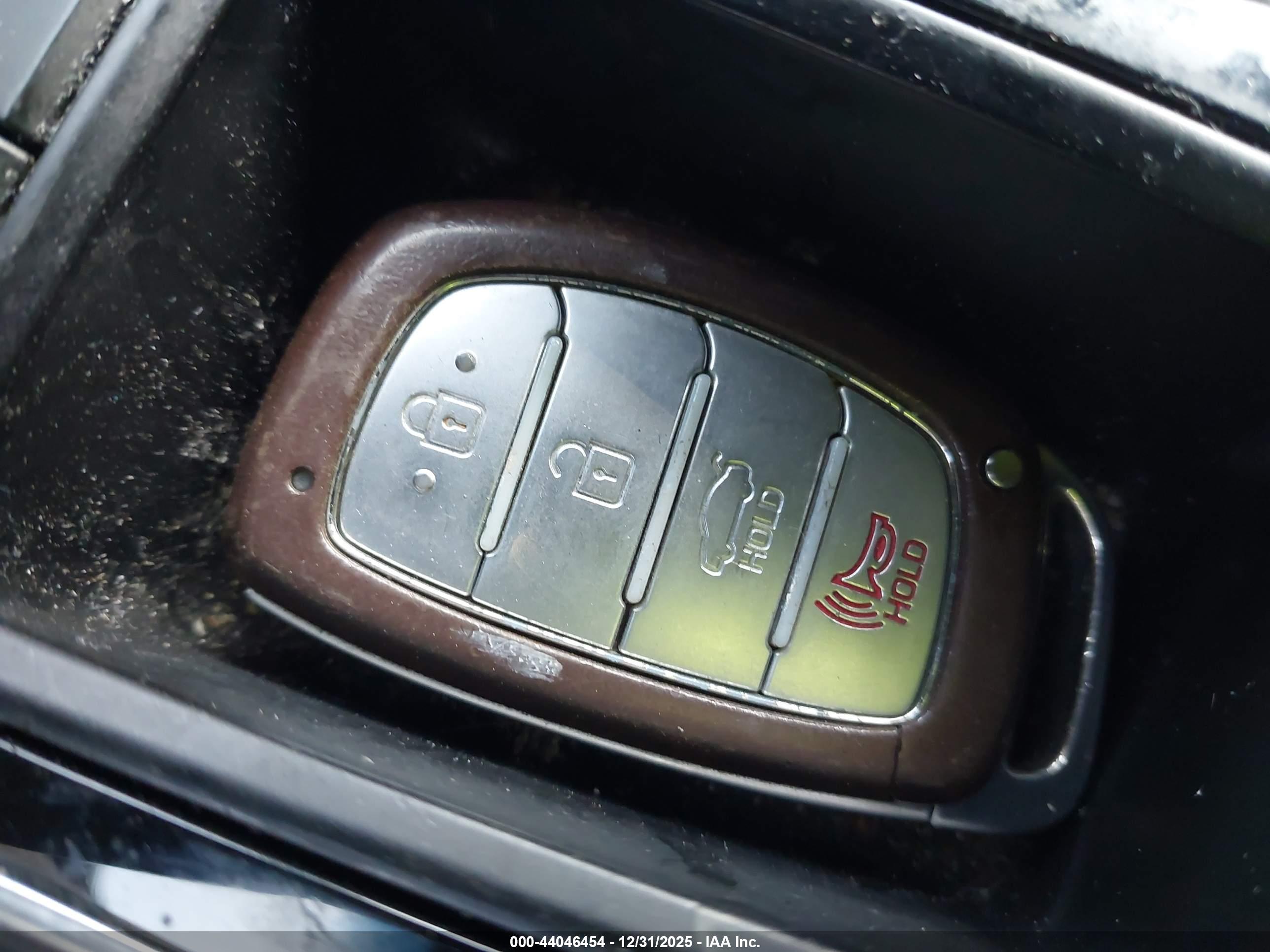 HYUNDAI SONATA image 11