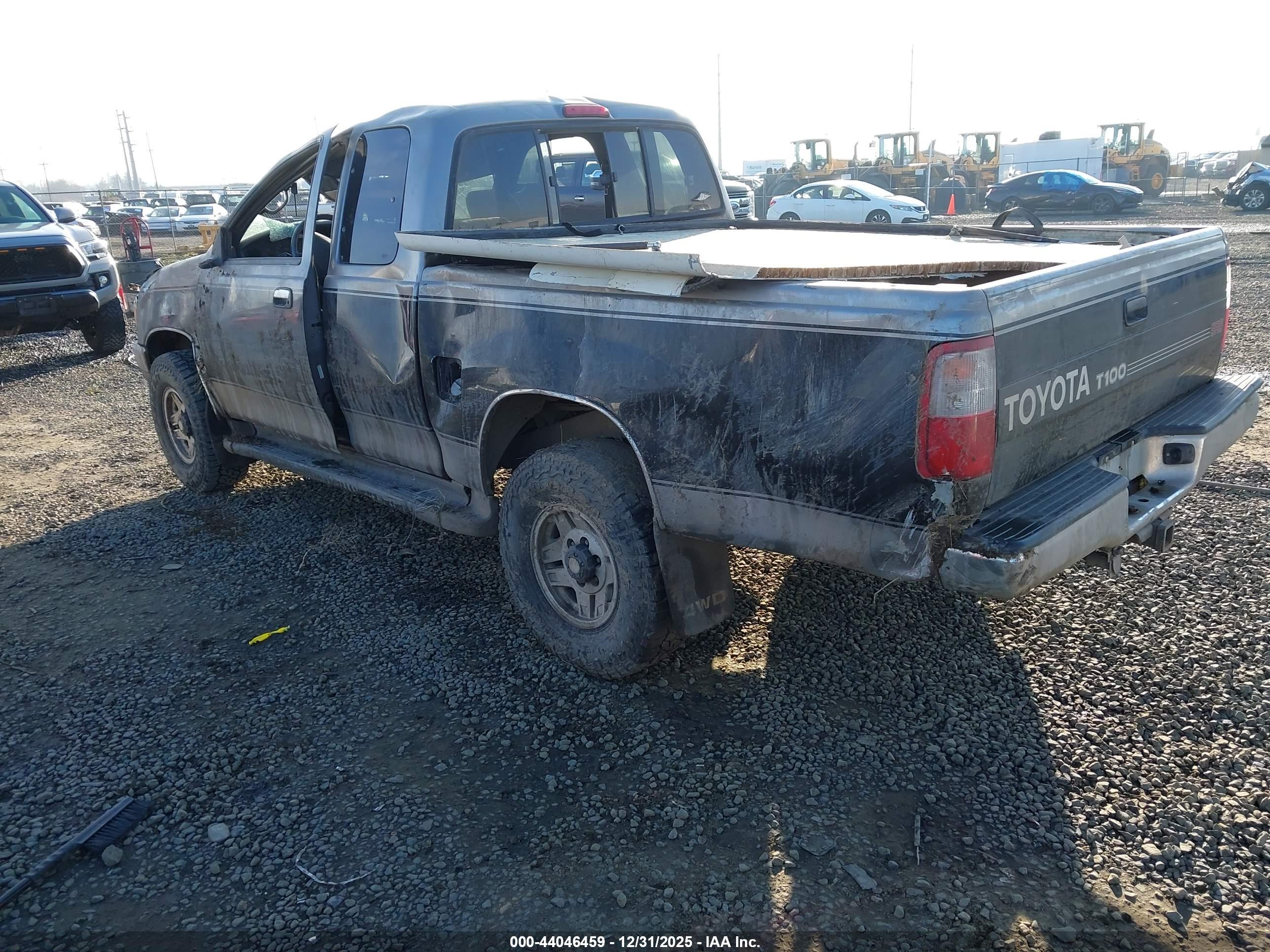 TOYOTA T100 image 3