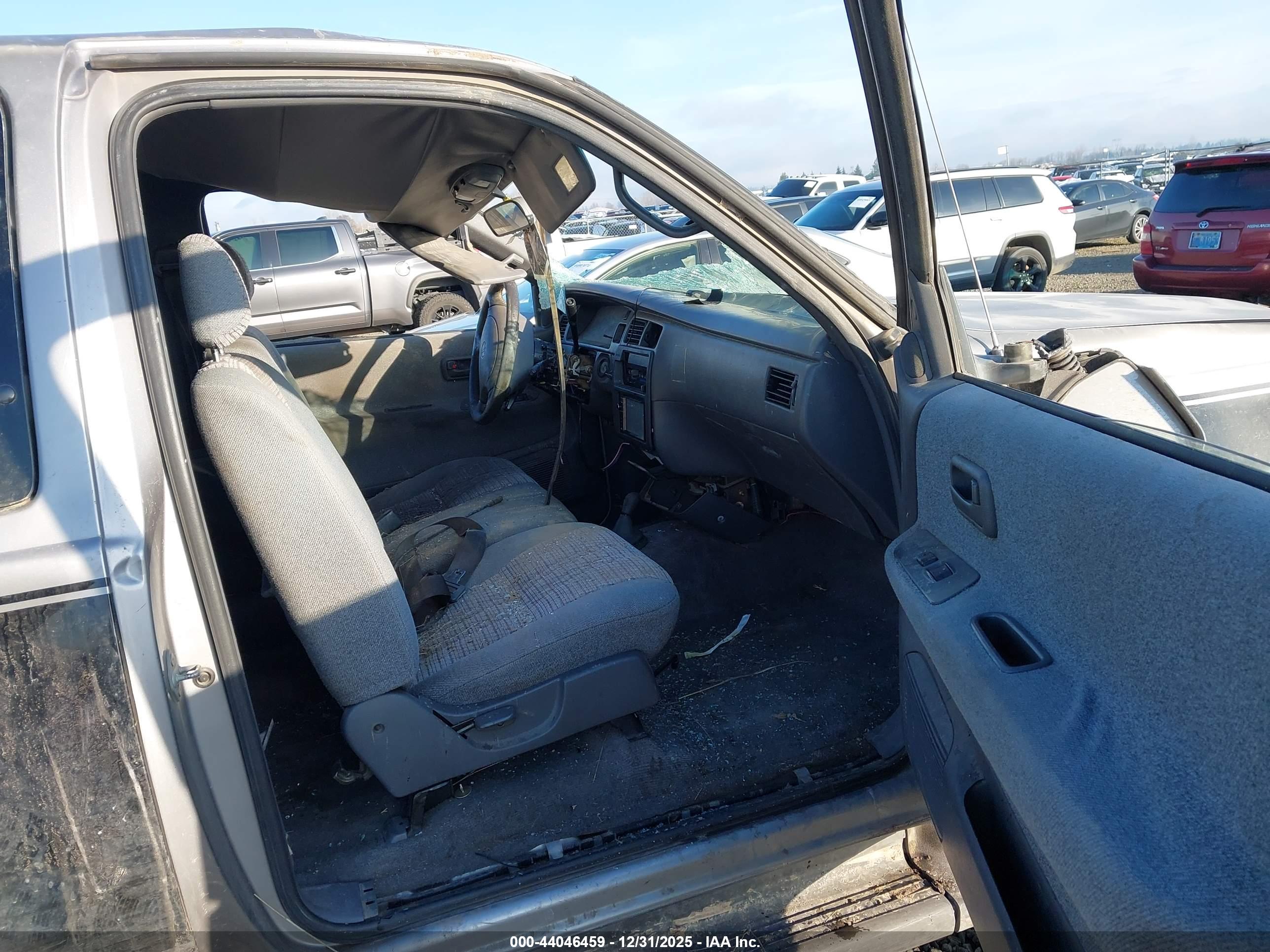 TOYOTA T100 image 5