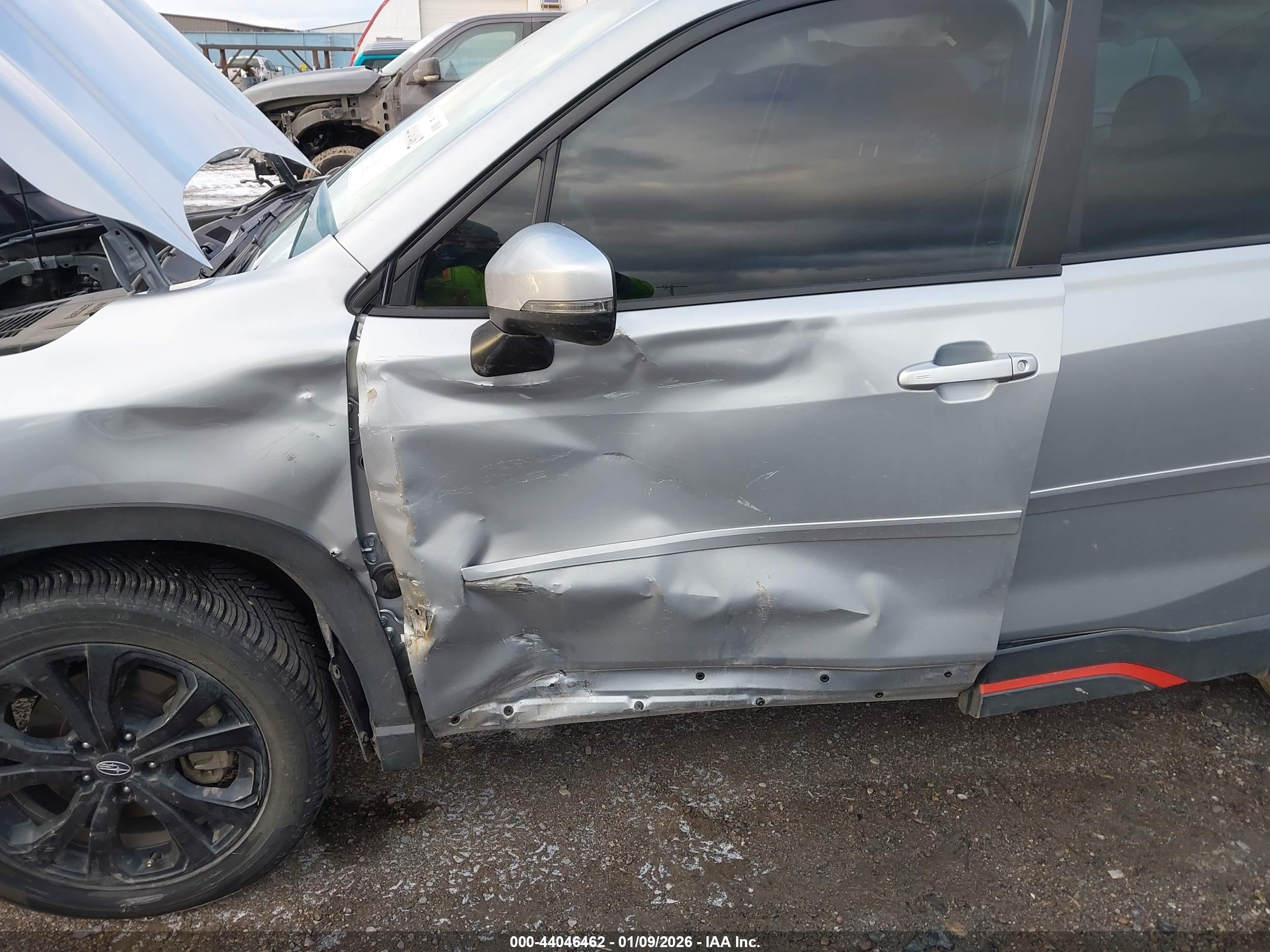 SUBARU FORESTER image 6