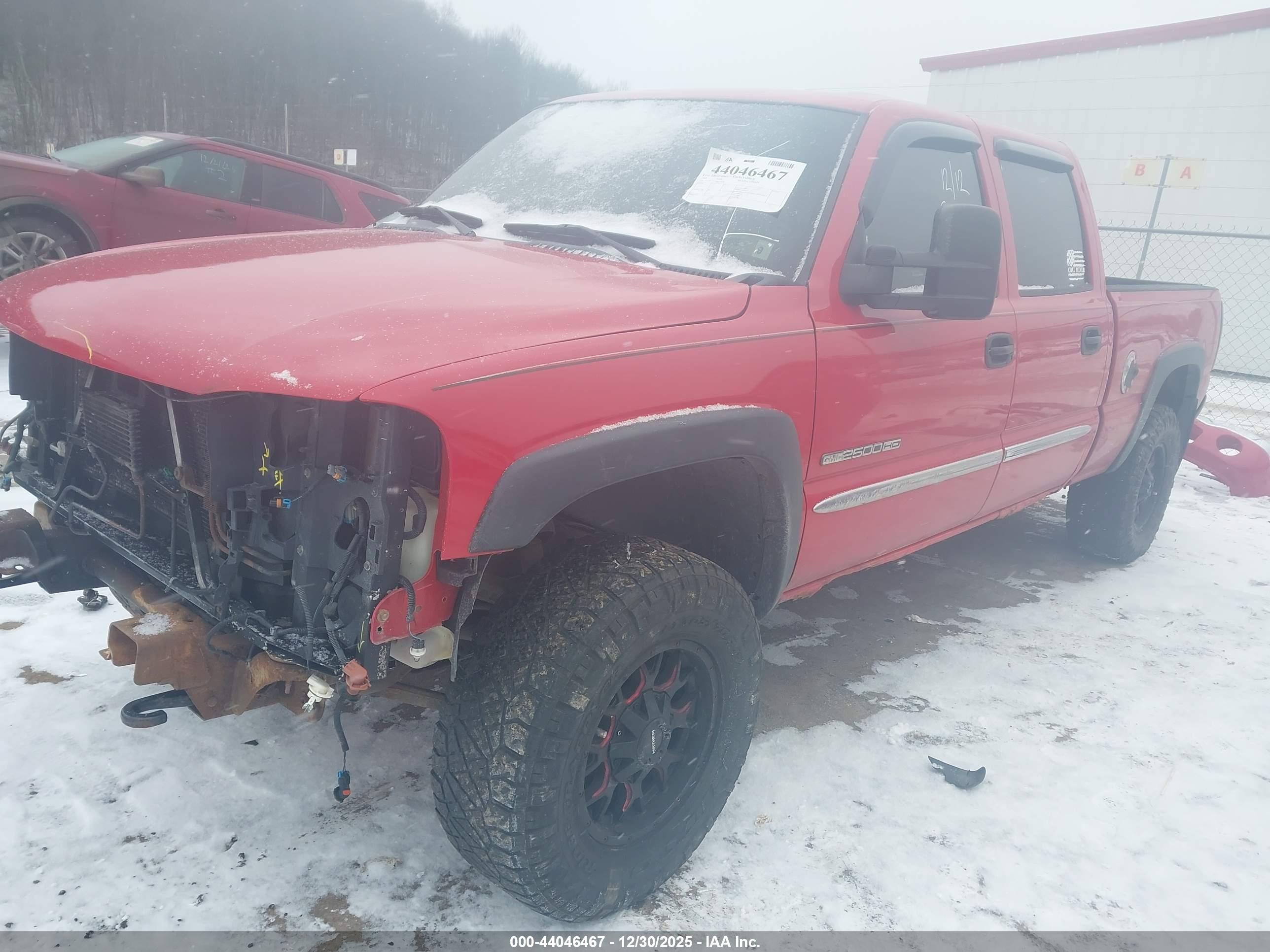 GMC SIERRA image 2