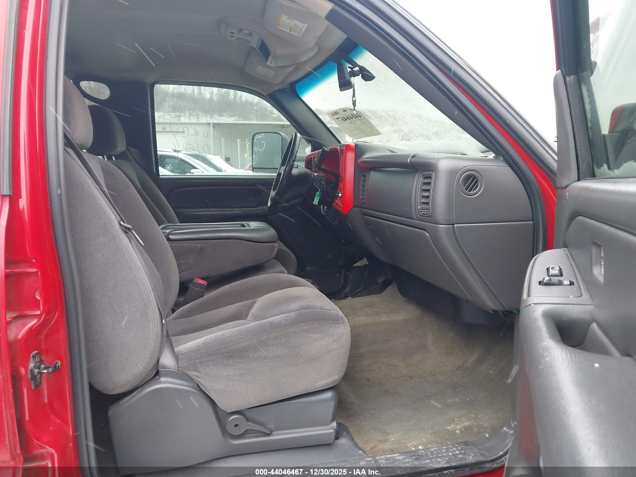 GMC SIERRA image 5