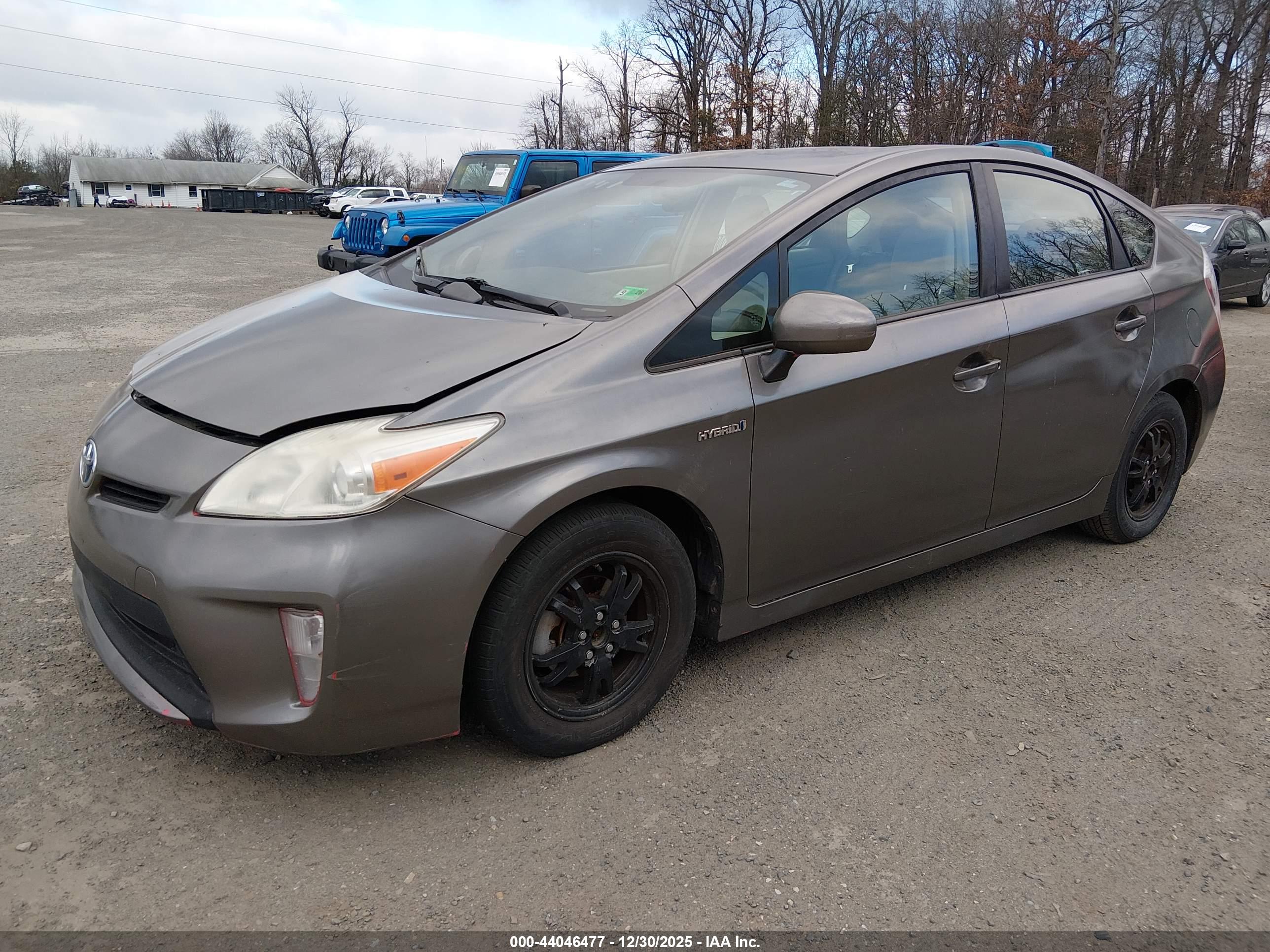 TOYOTA PRIUS image 2