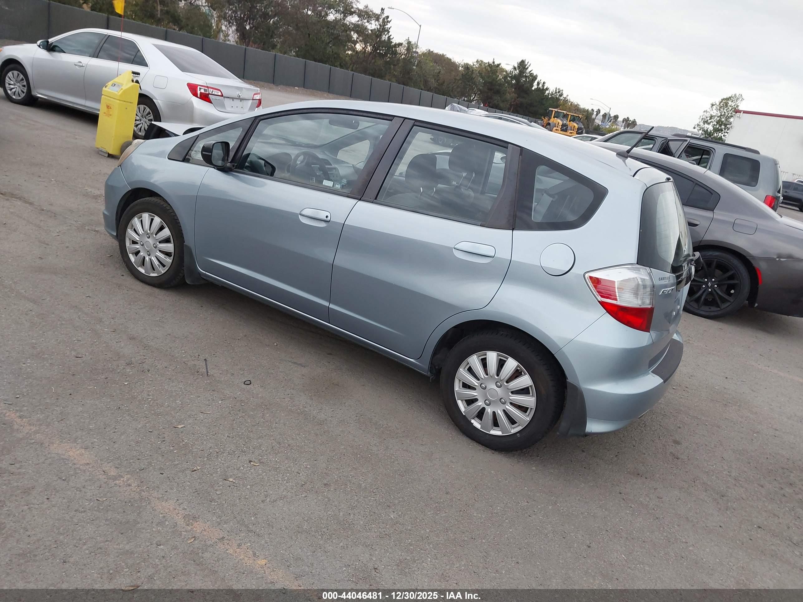 HONDA FIT image 3