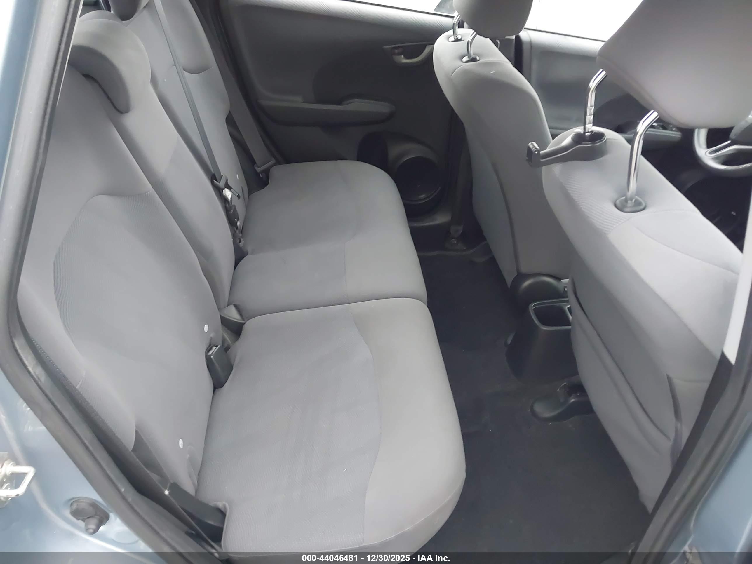 HONDA FIT image 8