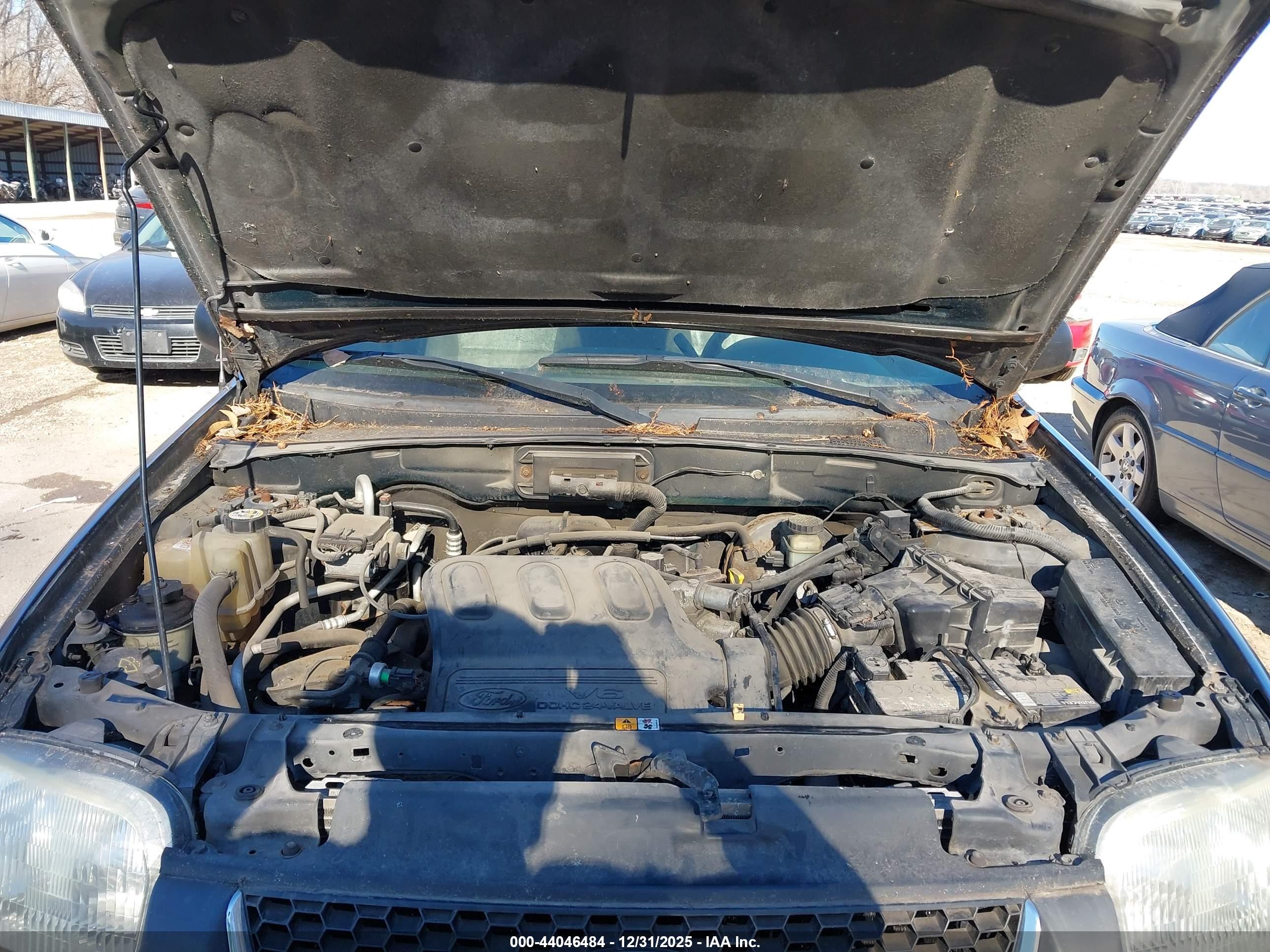 FORD ESCAPE image 10