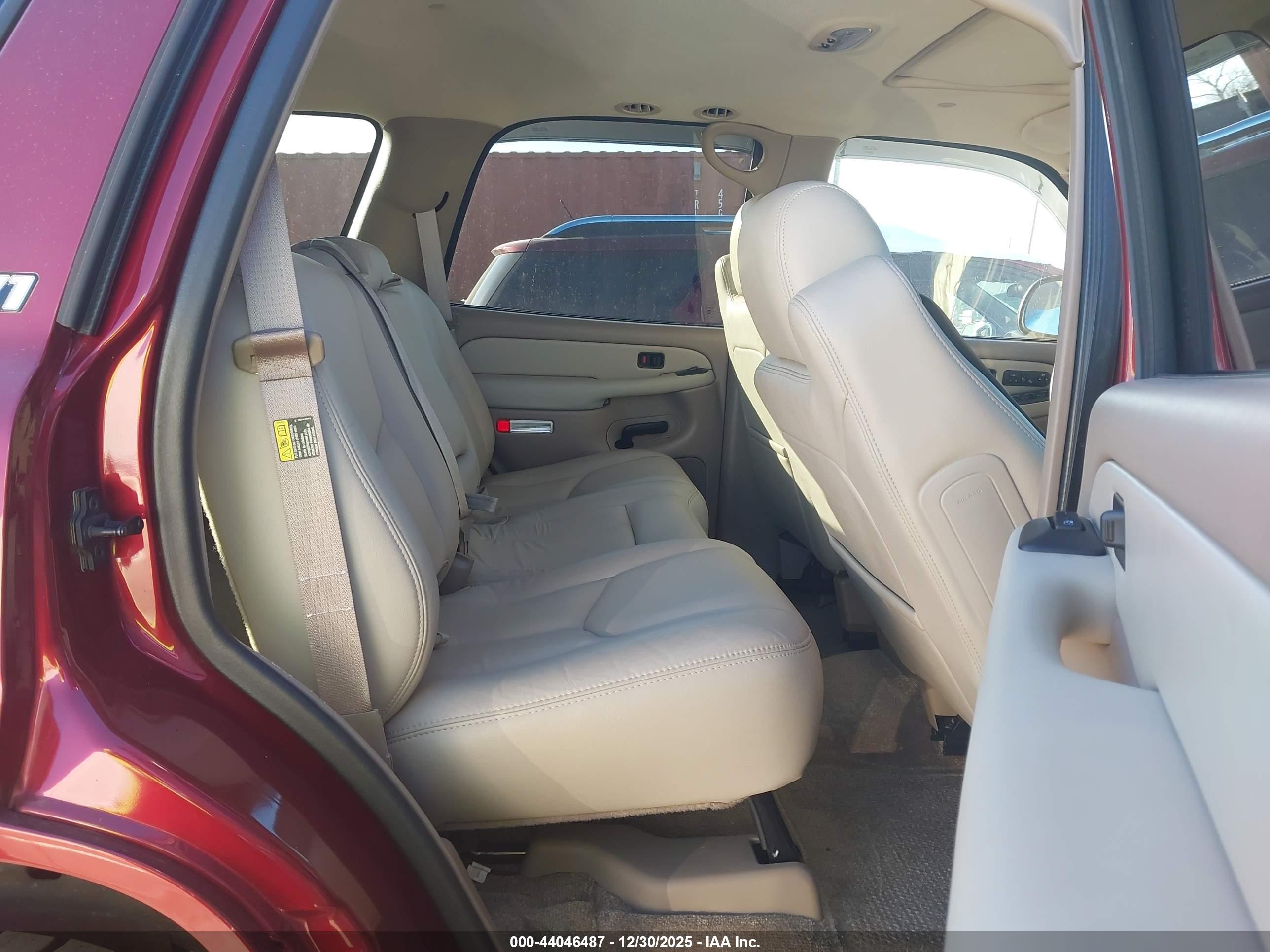 CHEVROLET TAHOE image 8