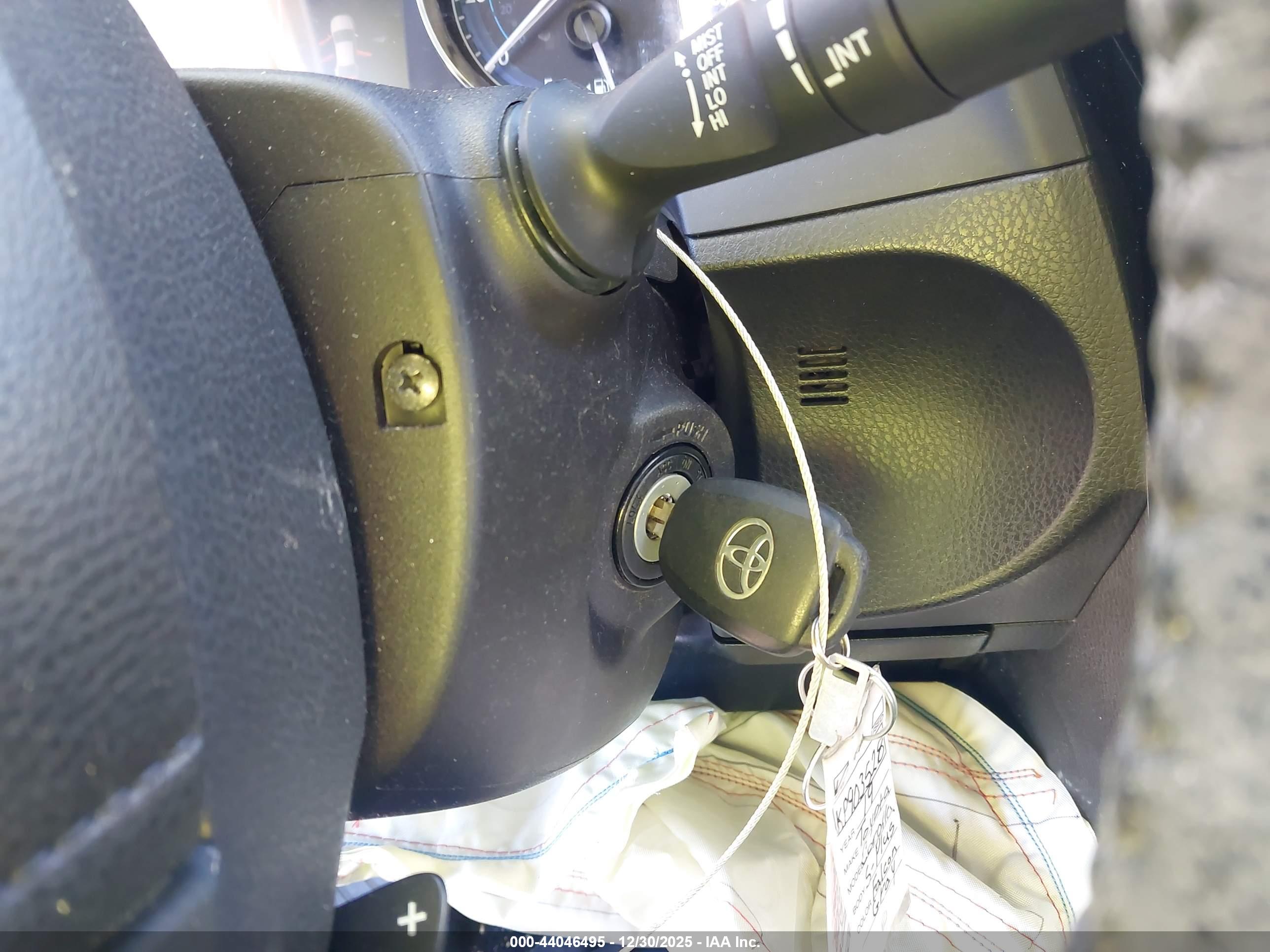 TOYOTA COROLLA image 11