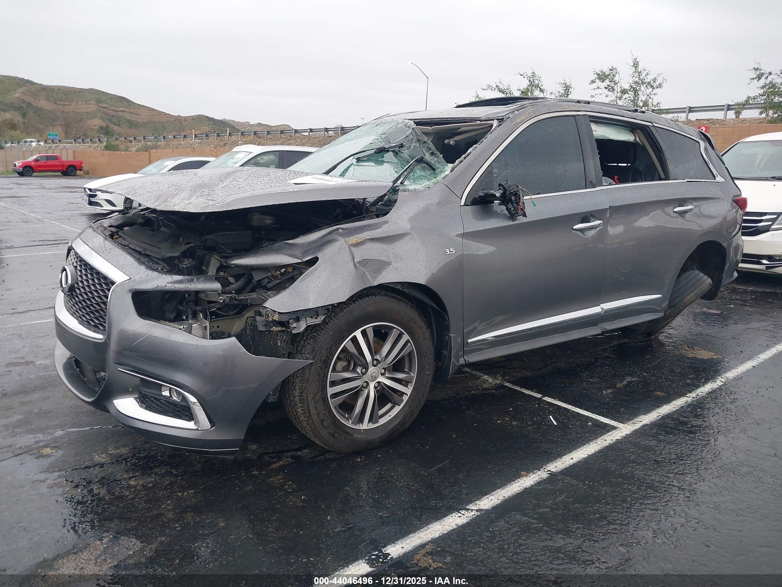 INFINITI QX60 image 2