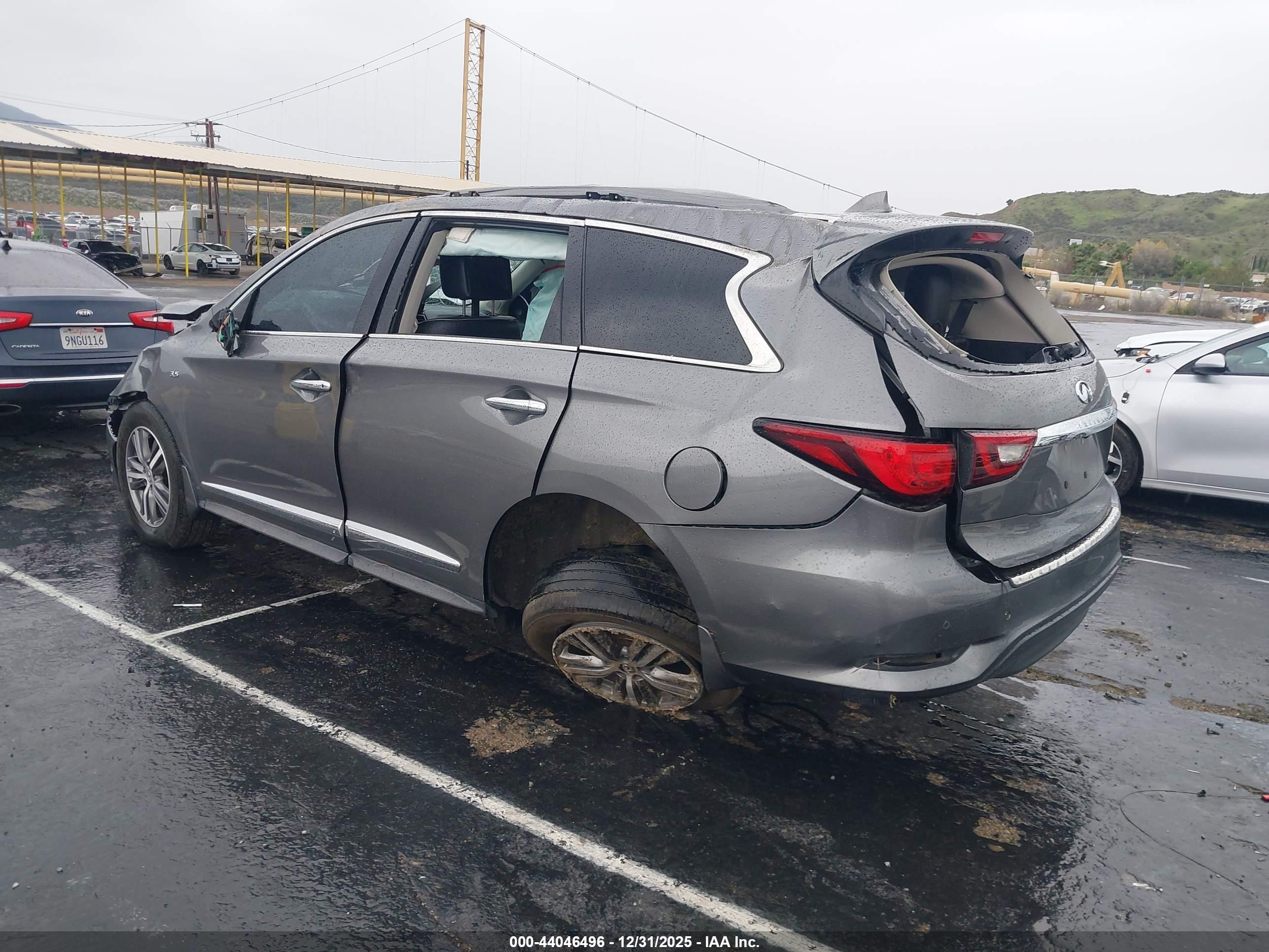 INFINITI QX60 image 3