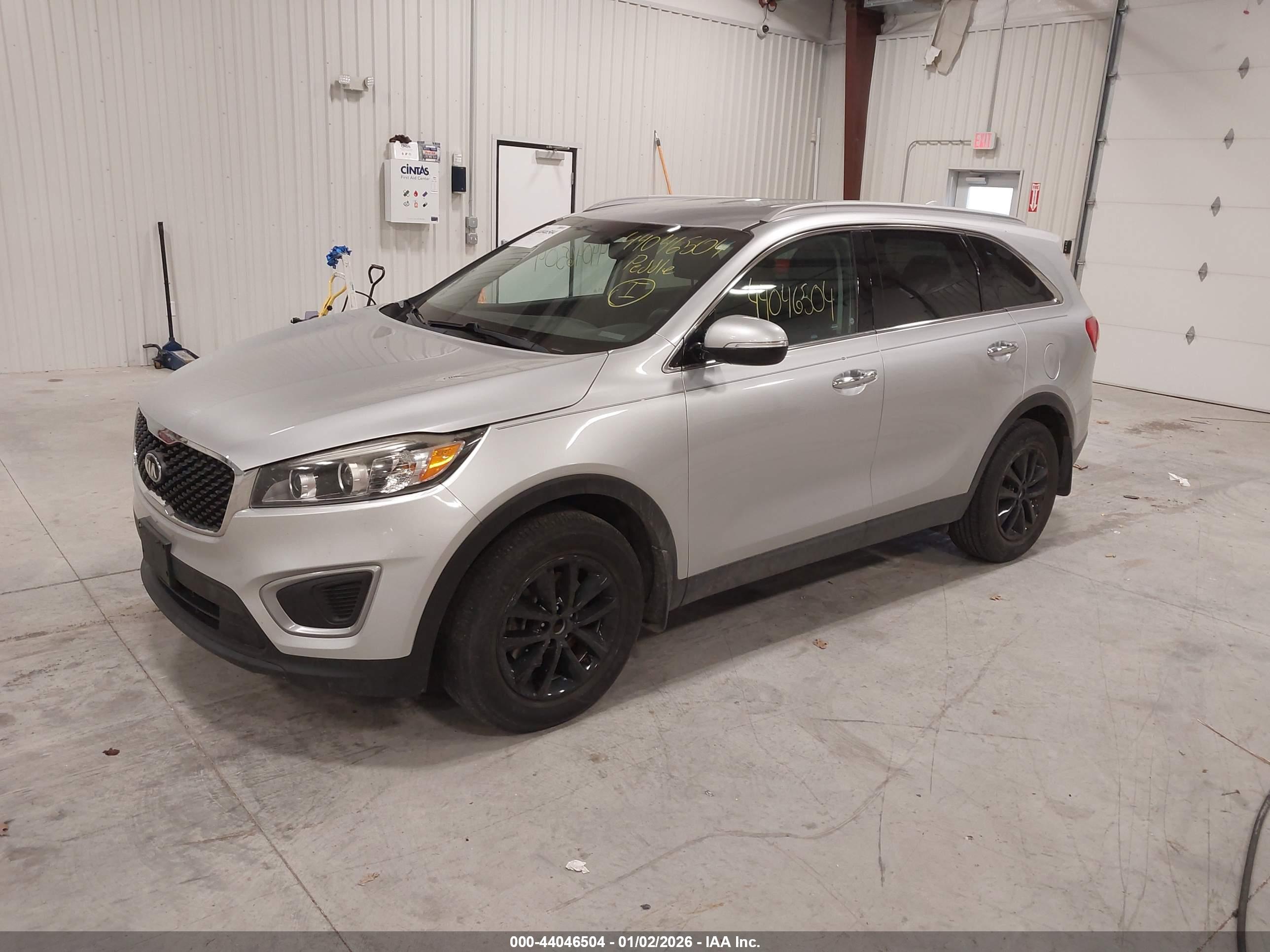 KIA SORENTO image 2