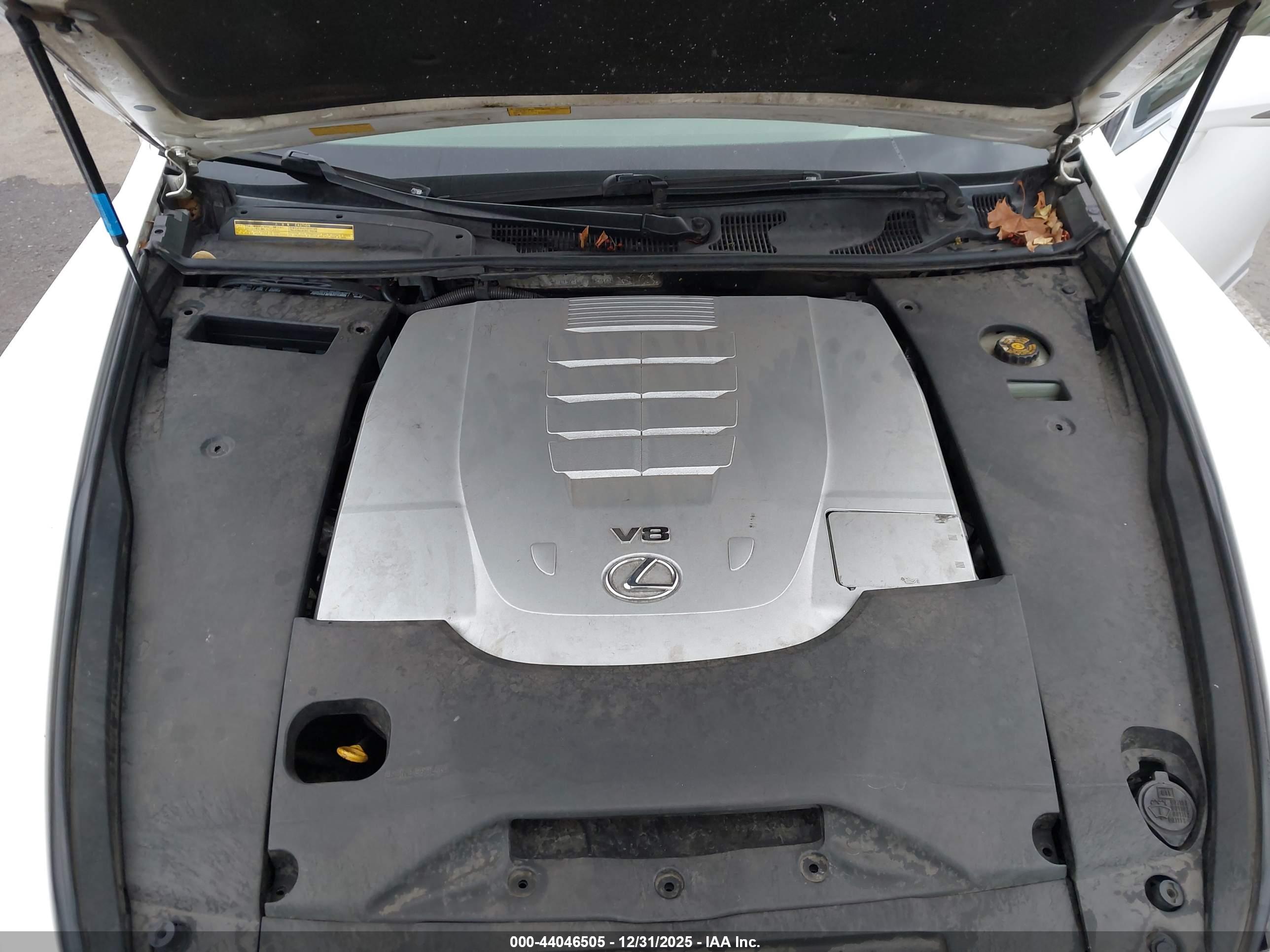 LEXUS LS image 10