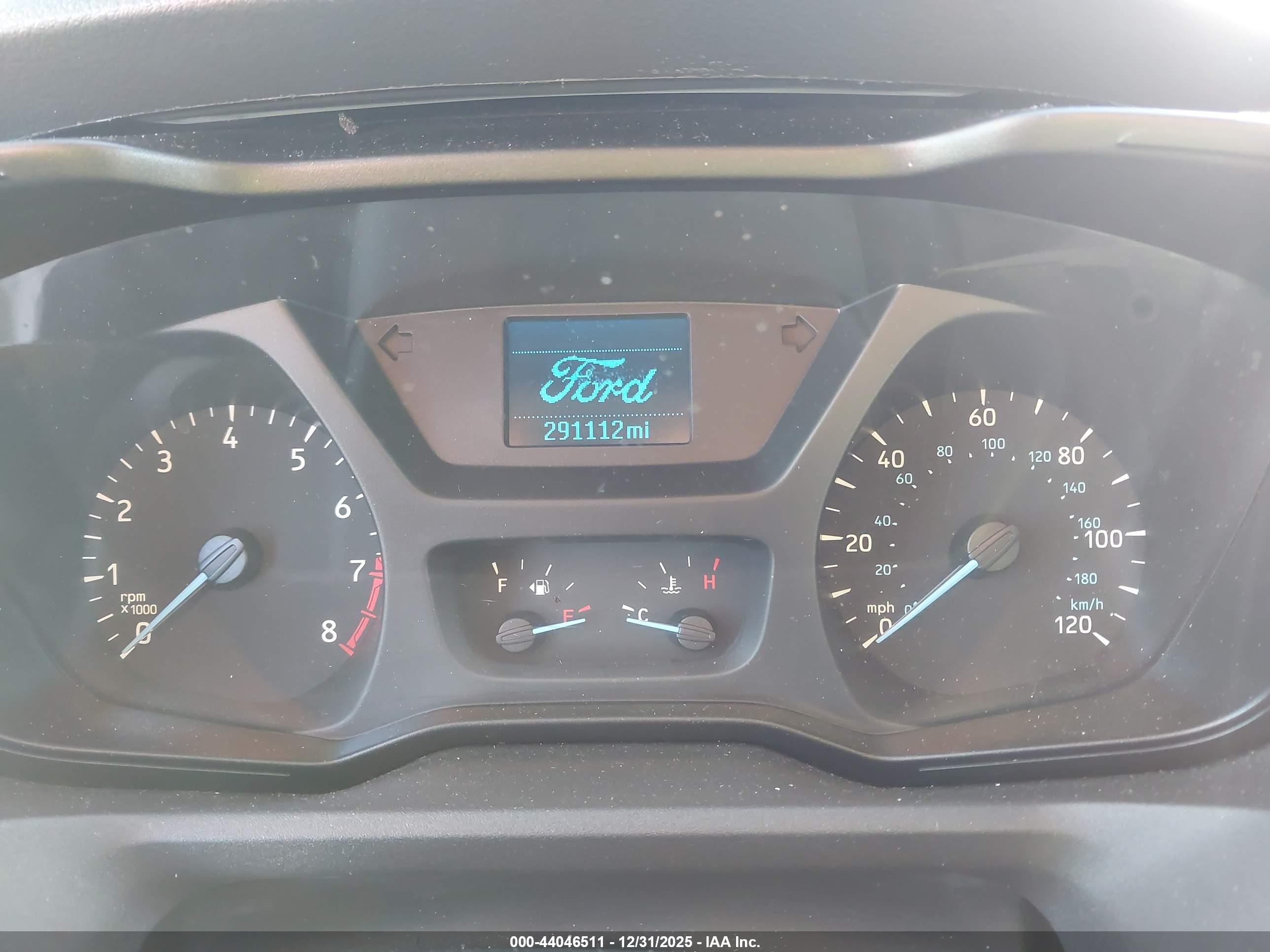 FORD TRANSIT-250 image 7
