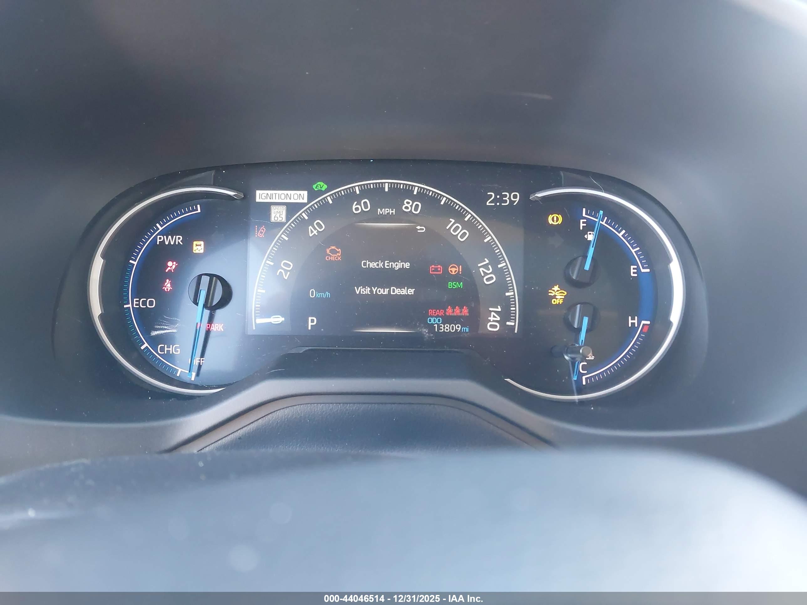 TOYOTA RAV4 image 7