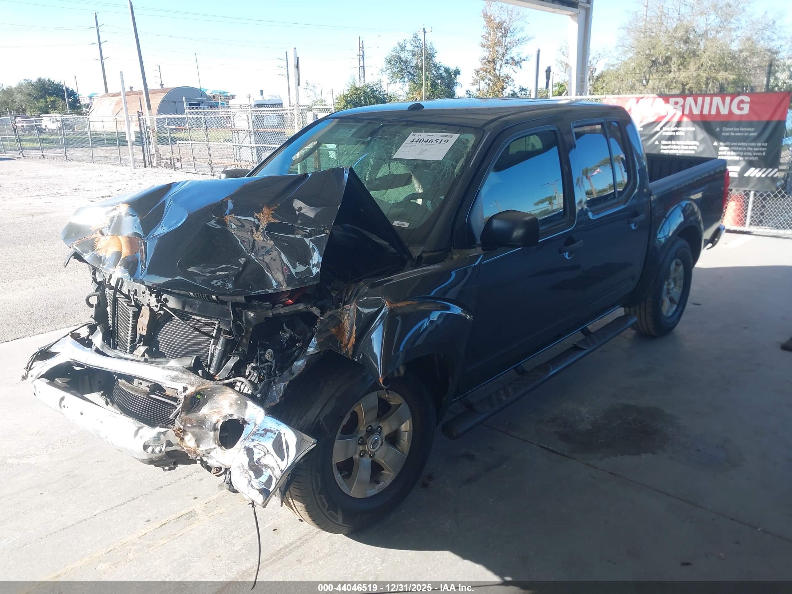 NISSAN FRONTIER image 2