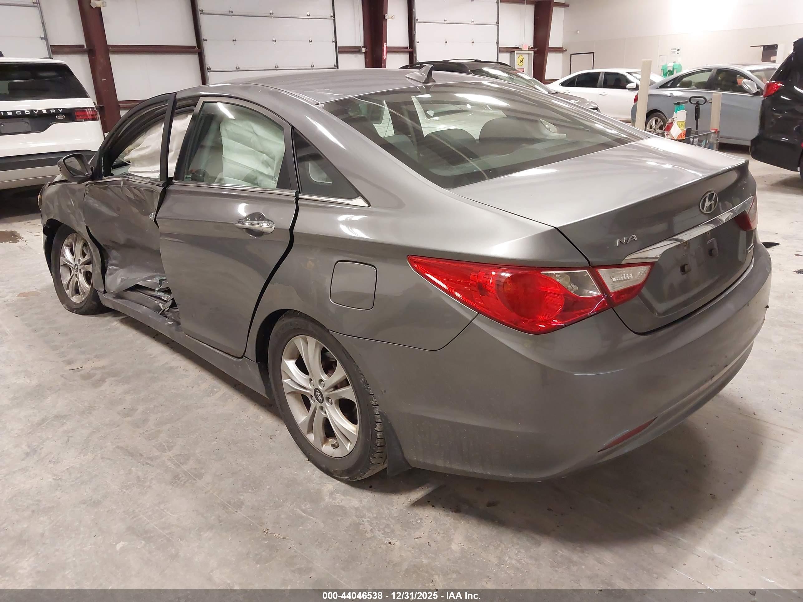 HYUNDAI SONATA image 3