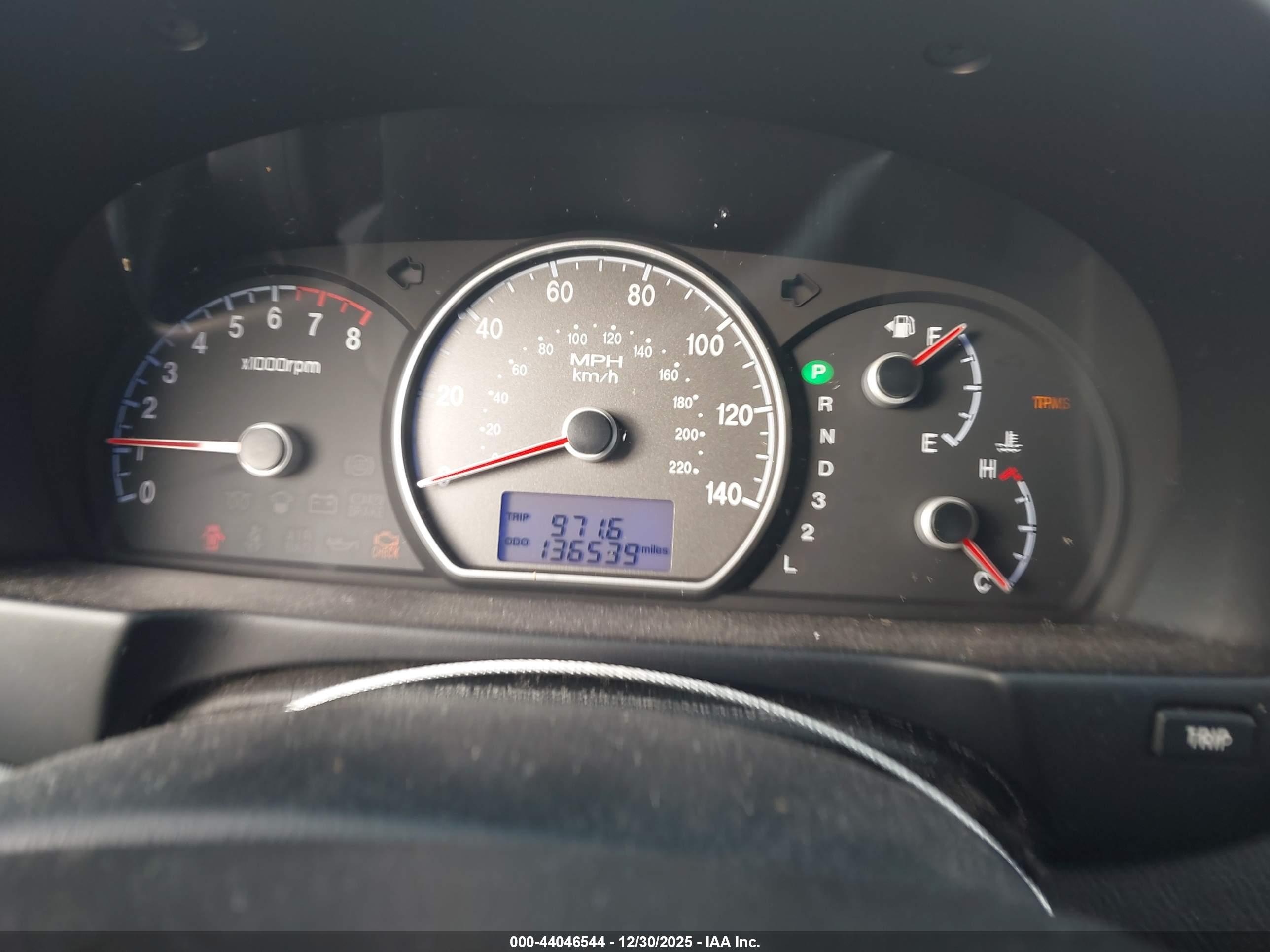 HYUNDAI ELANTRA image 7