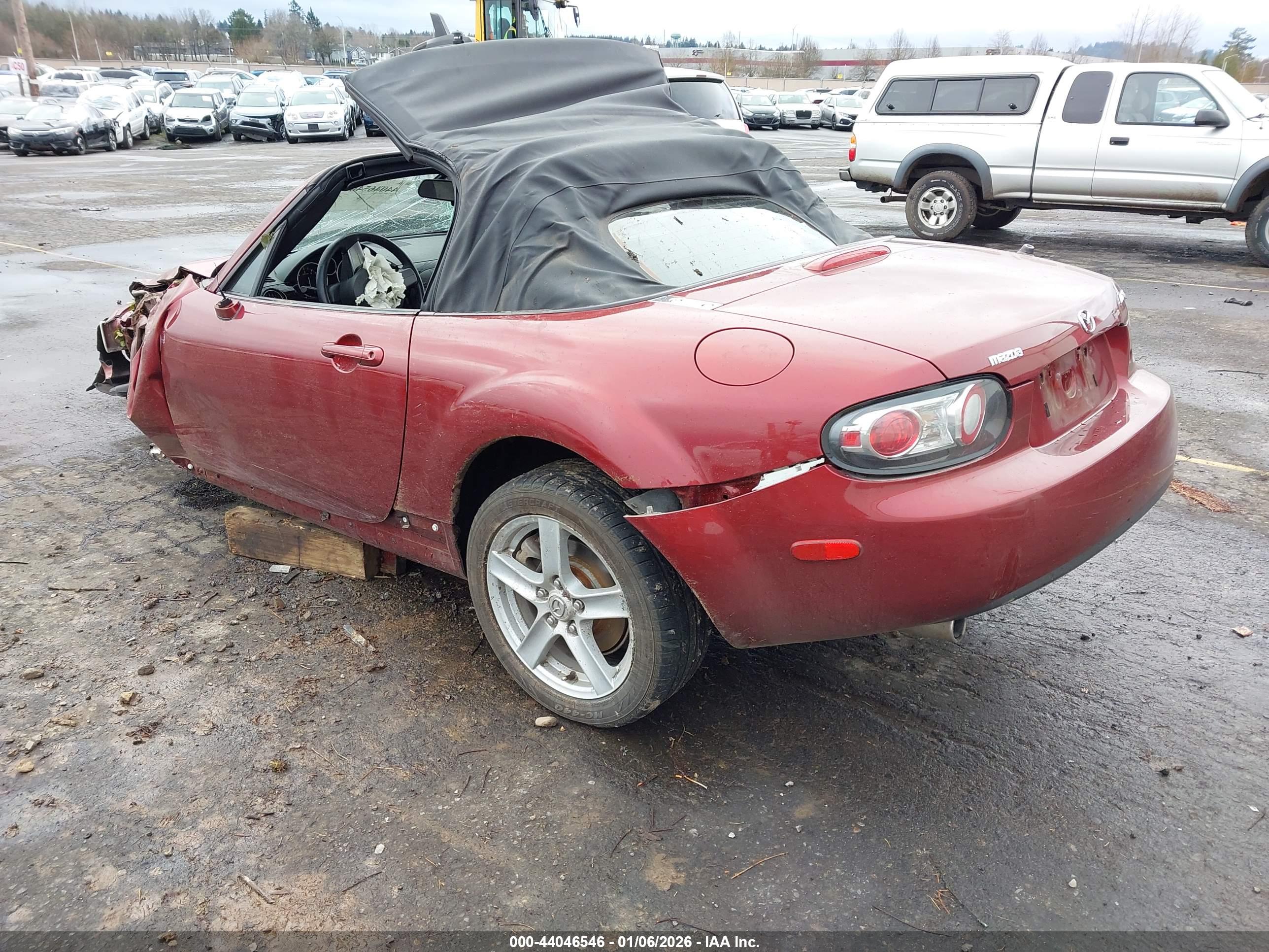 MAZDA MX-5 image 3