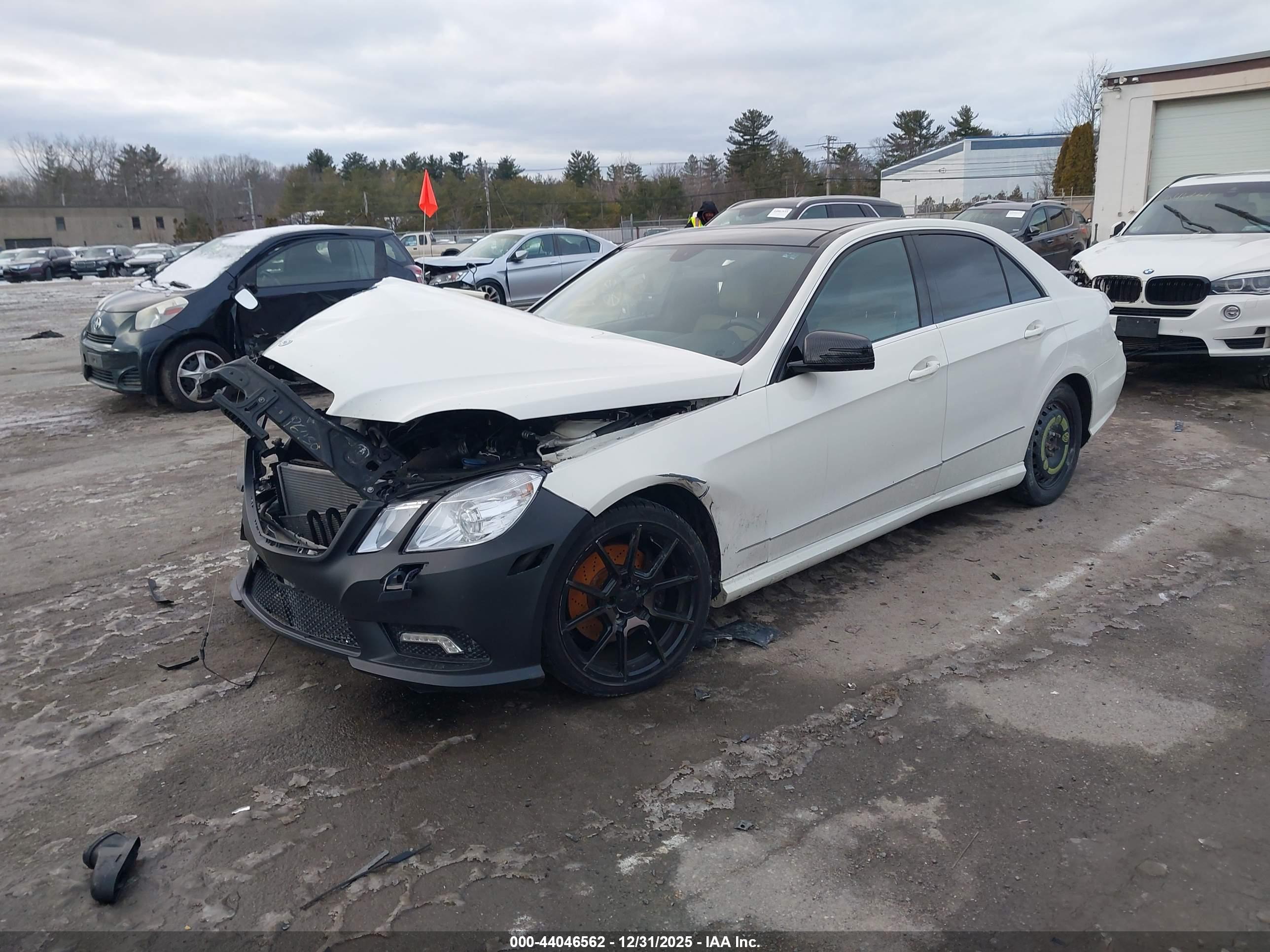 MERCEDES-BENZ E image 2