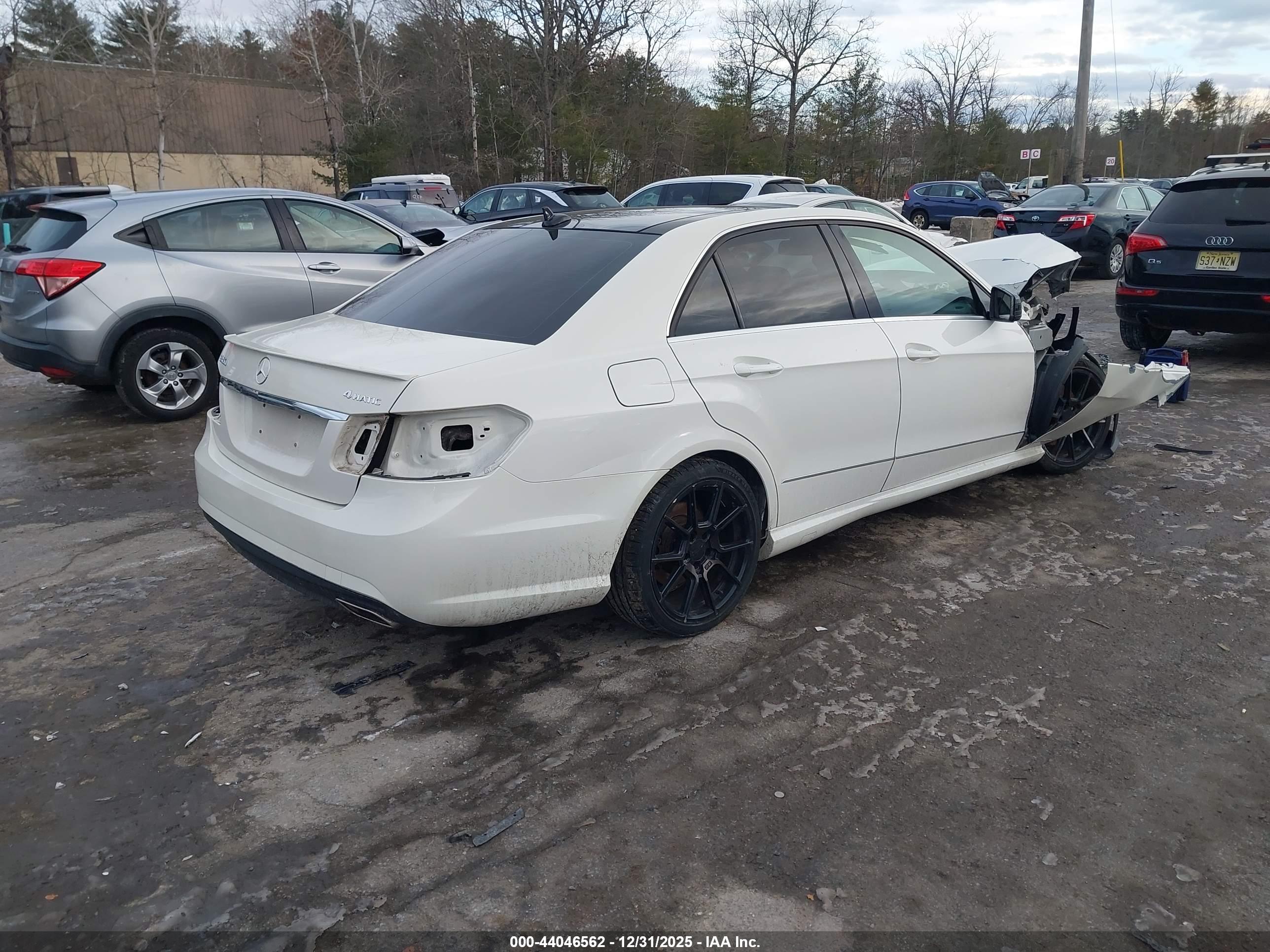 MERCEDES-BENZ E image 4