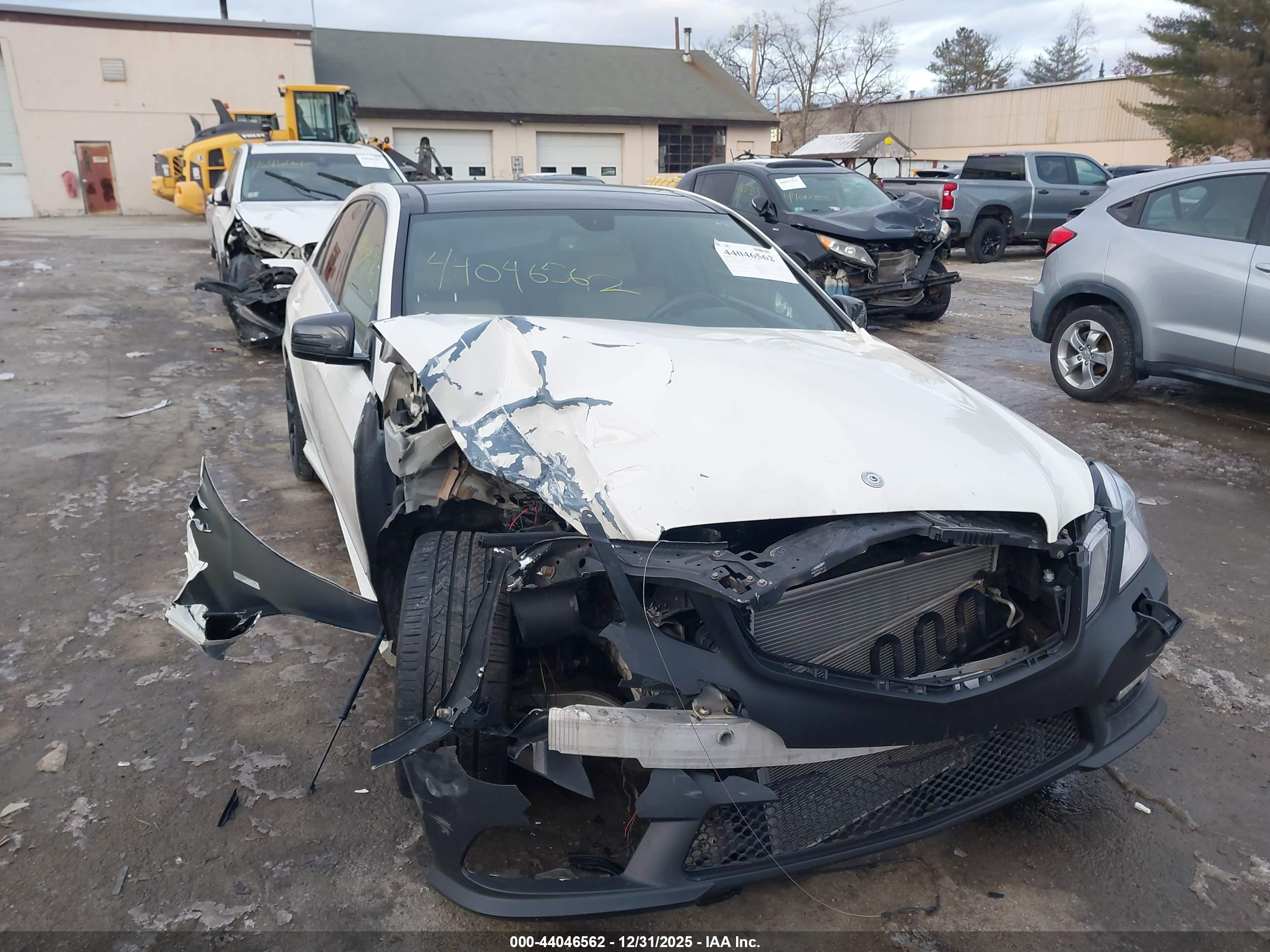MERCEDES-BENZ E image 6