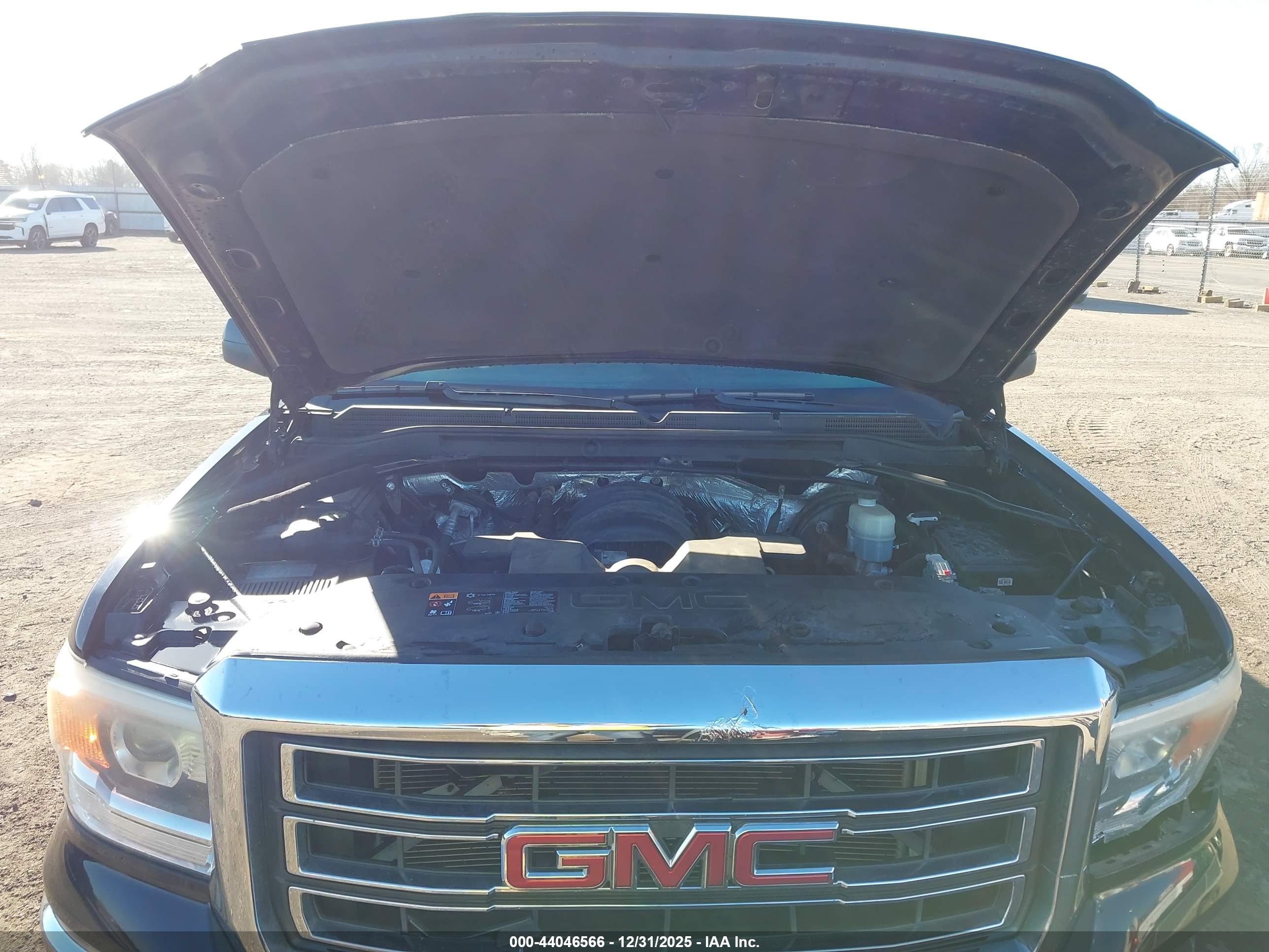 GMC SIERRA image 10