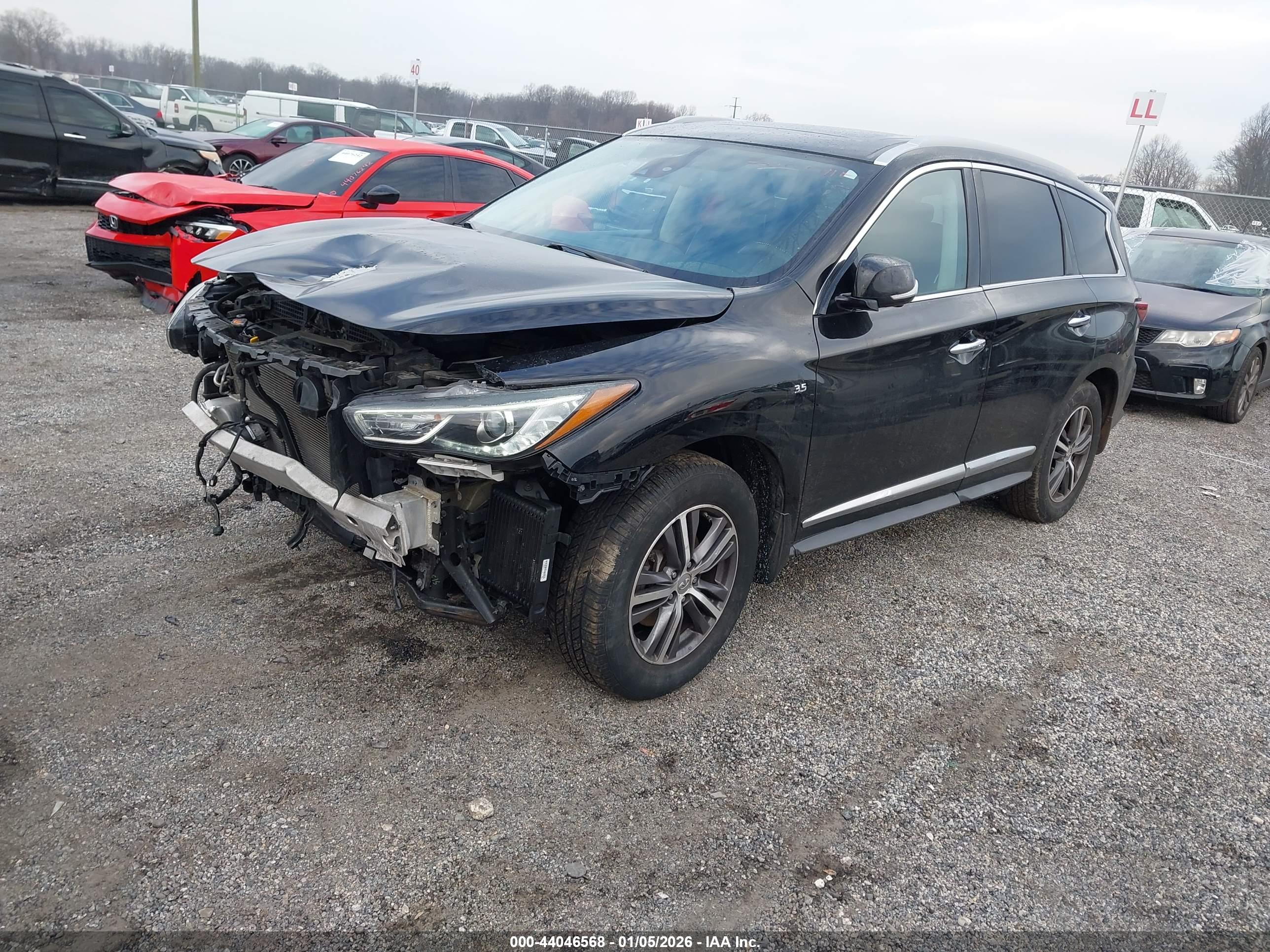 INFINITI QX60 image 2