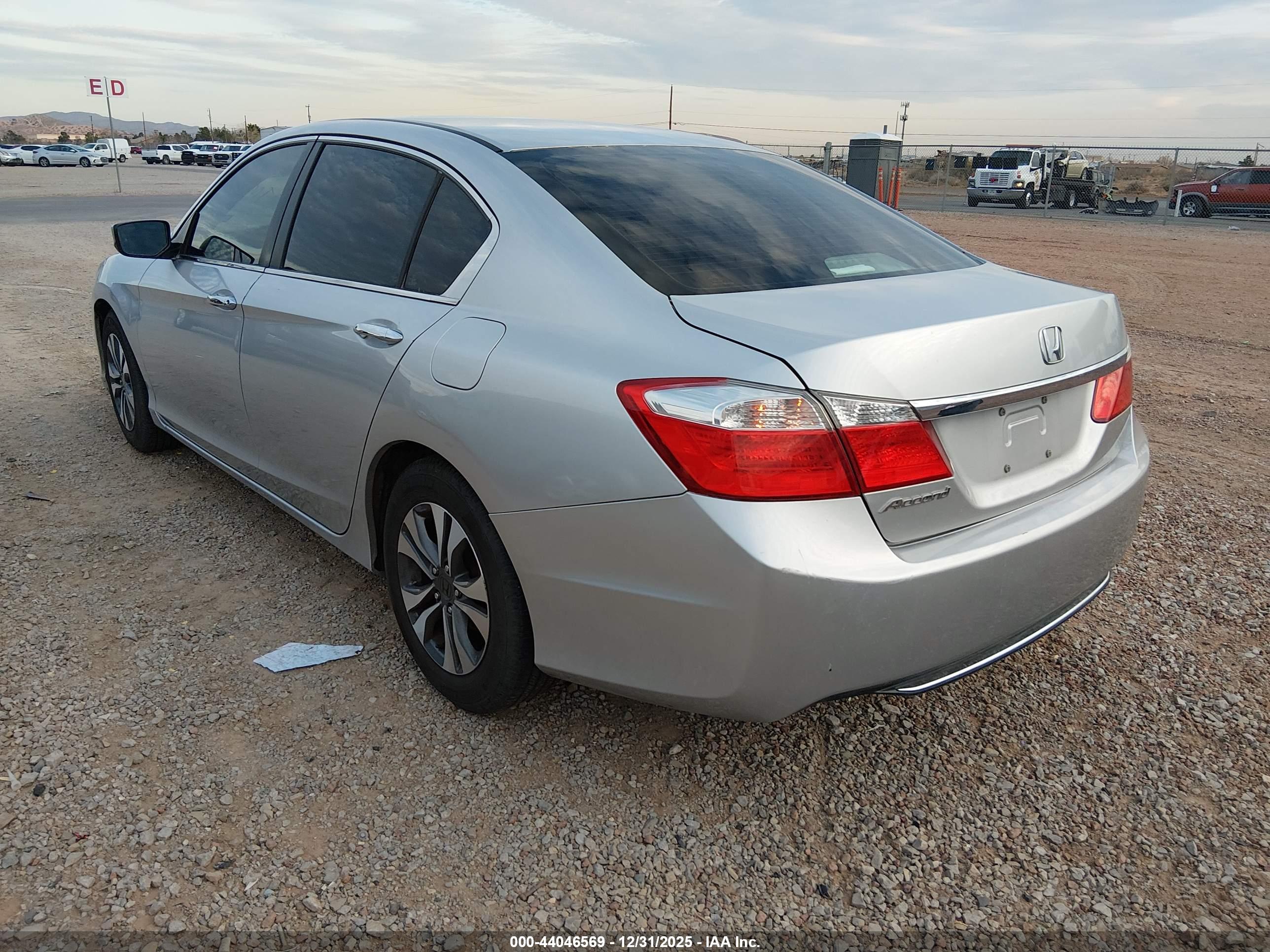HONDA ACCORD image 3