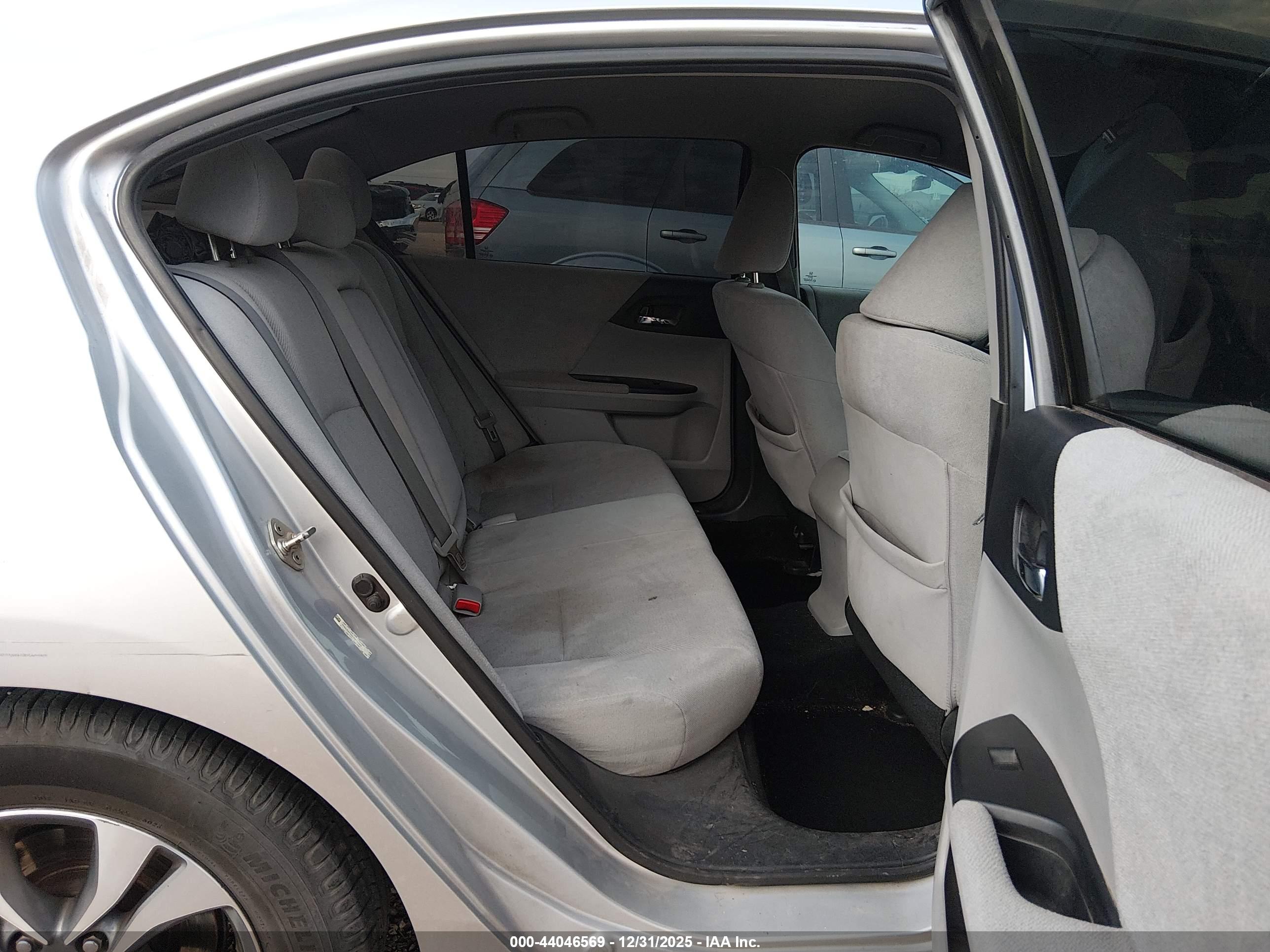 HONDA ACCORD image 8