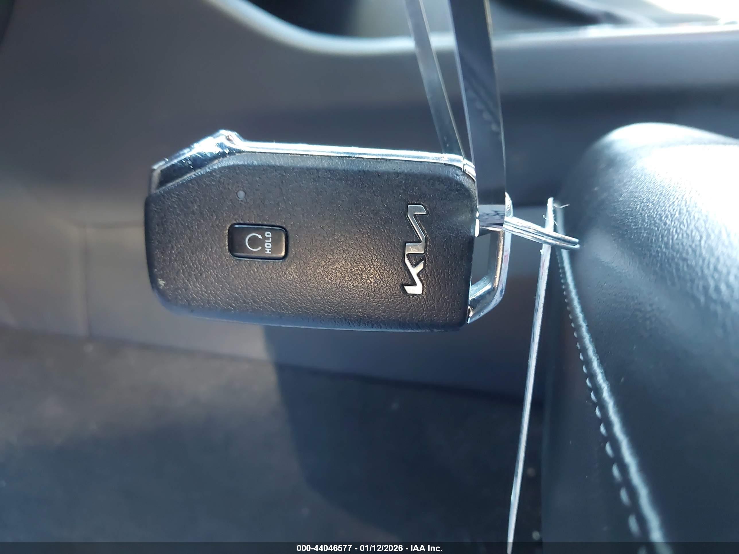 KIA K5 image 11