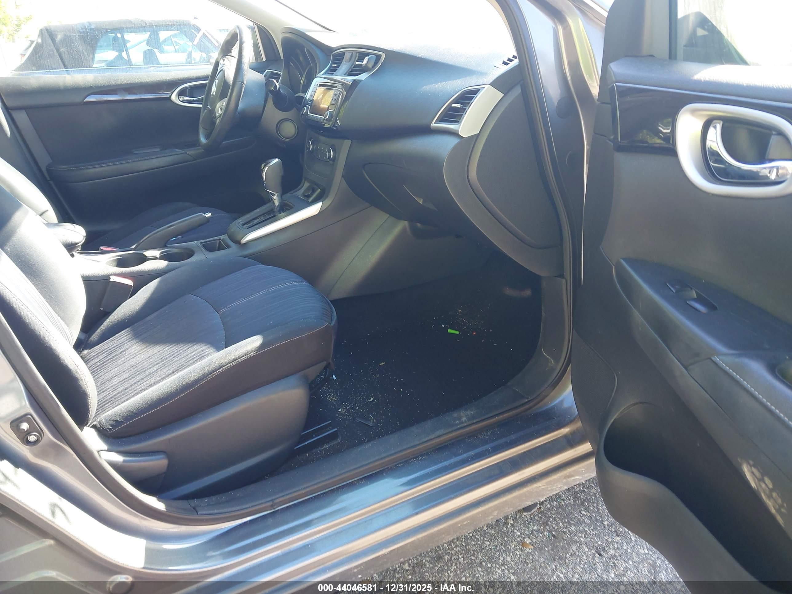 NISSAN SENTRA image 5