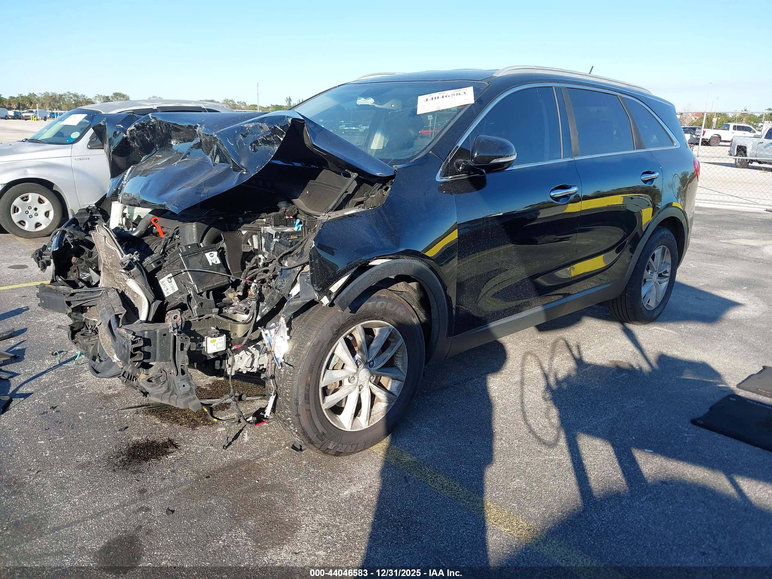 KIA SORENTO image 2