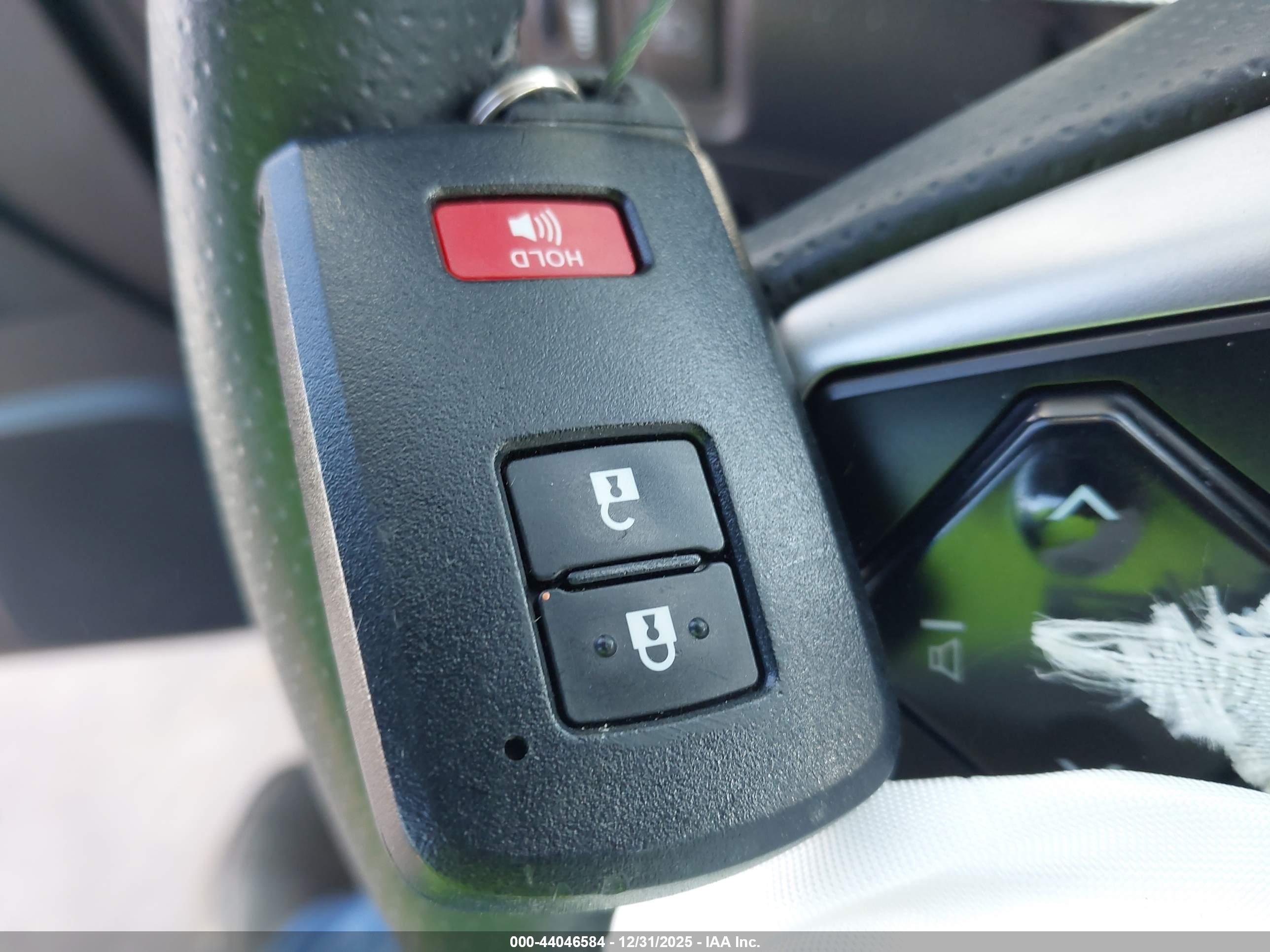 TOYOTA 4RUNNER image 11