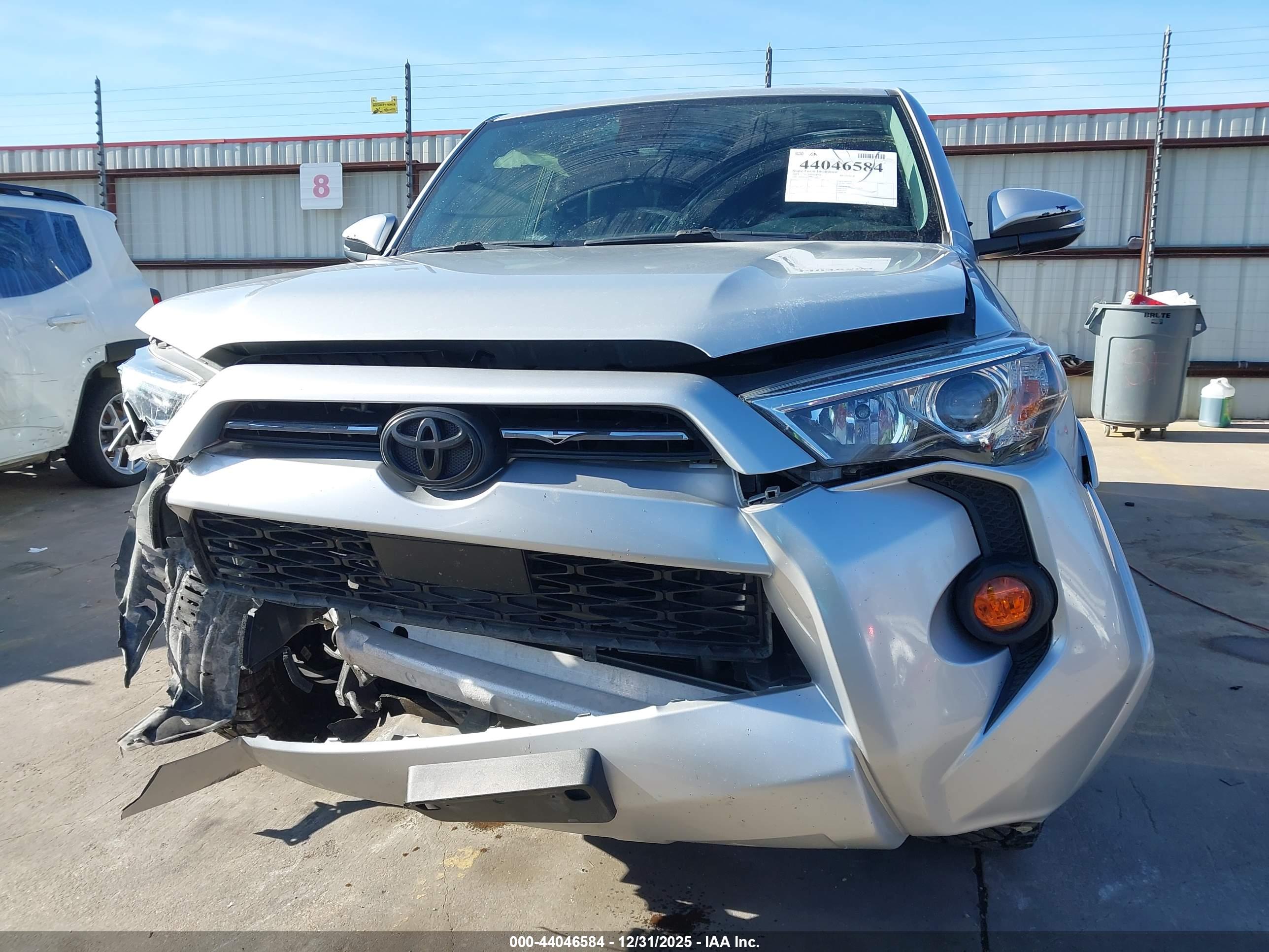 TOYOTA 4RUNNER image 6