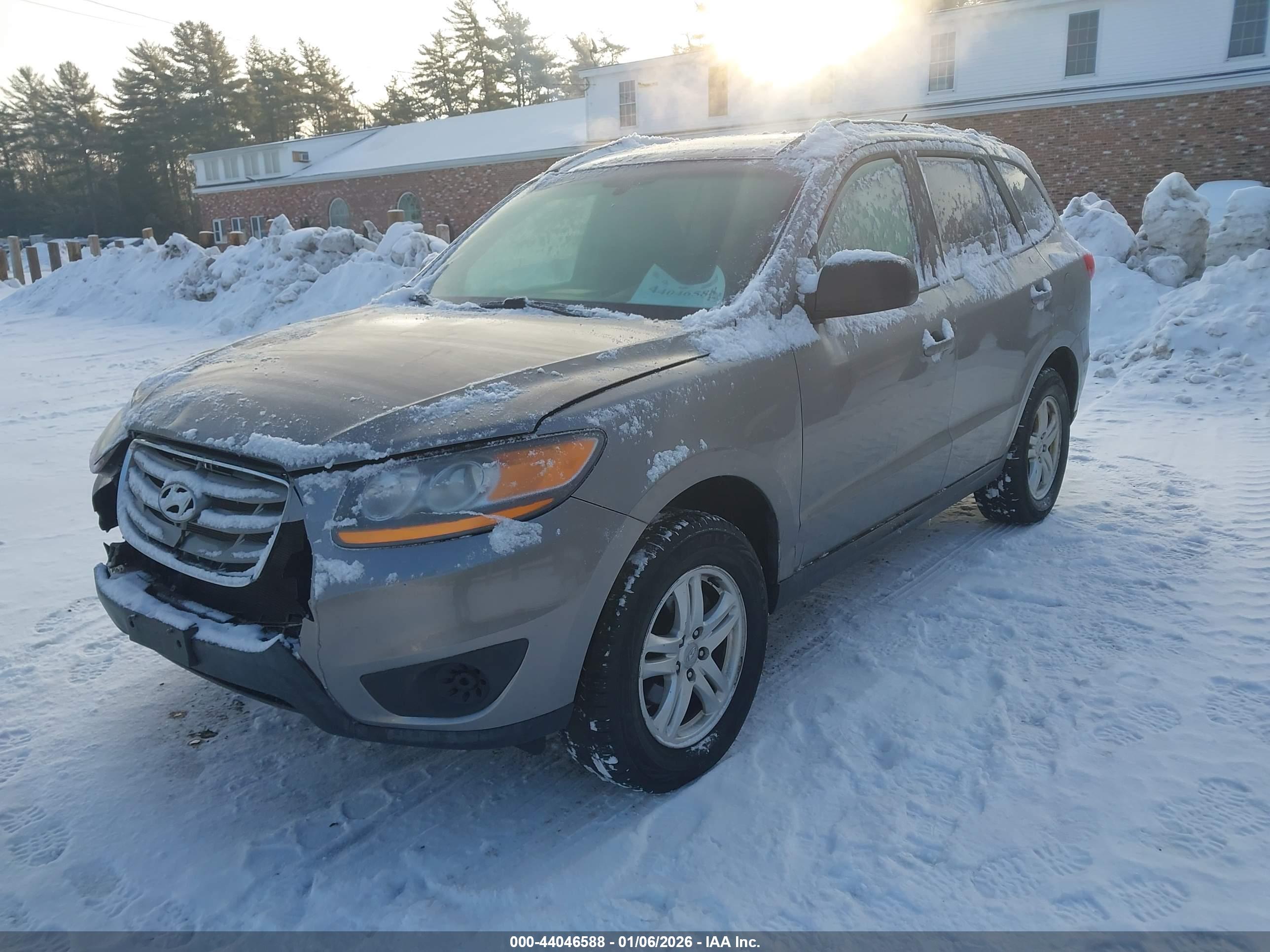 HYUNDAI SANTA image 2