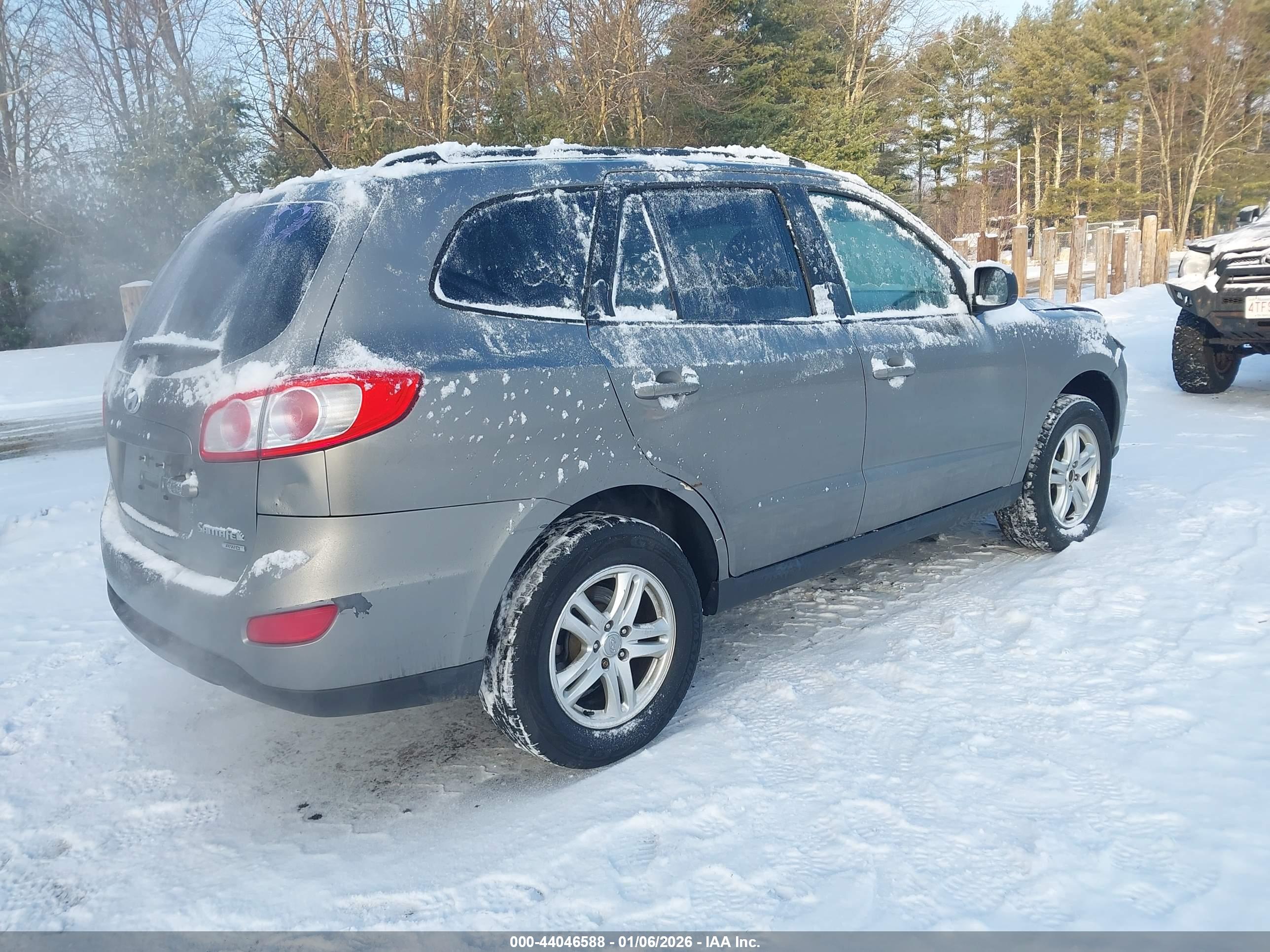 HYUNDAI SANTA image 4