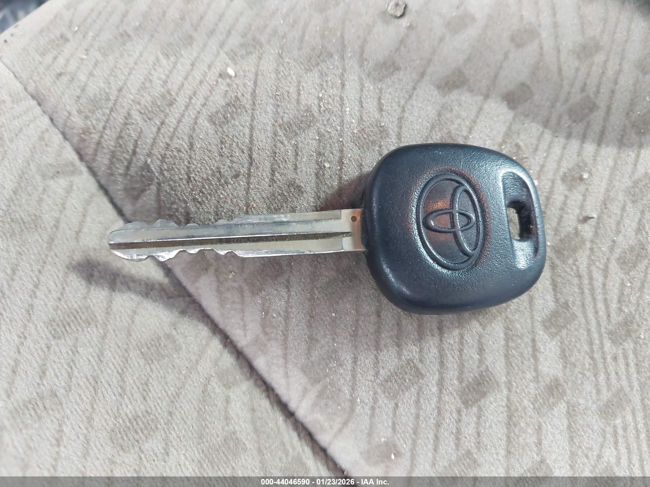 TOYOTA TACOMA image 11
