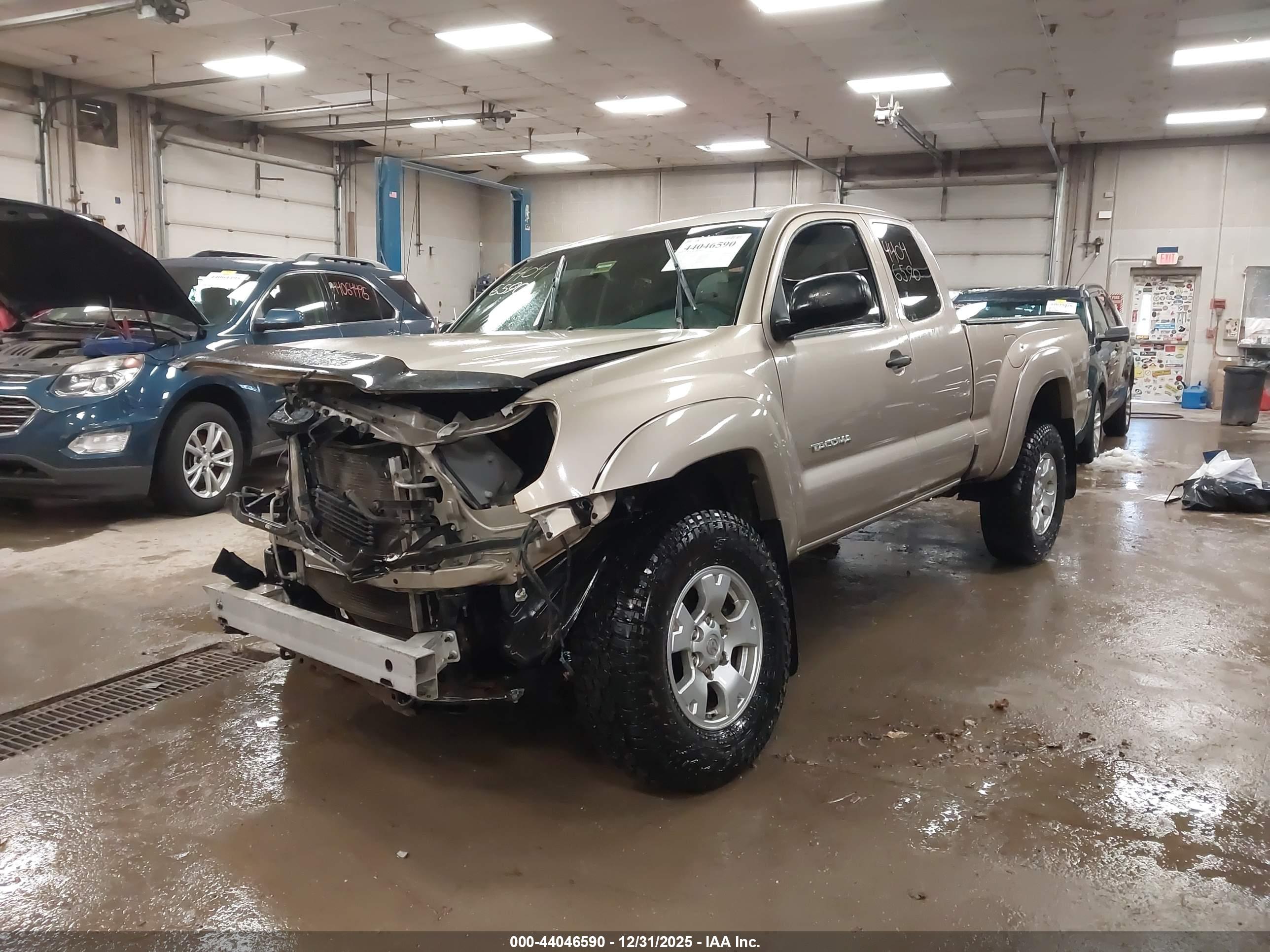 TOYOTA TACOMA image 2
