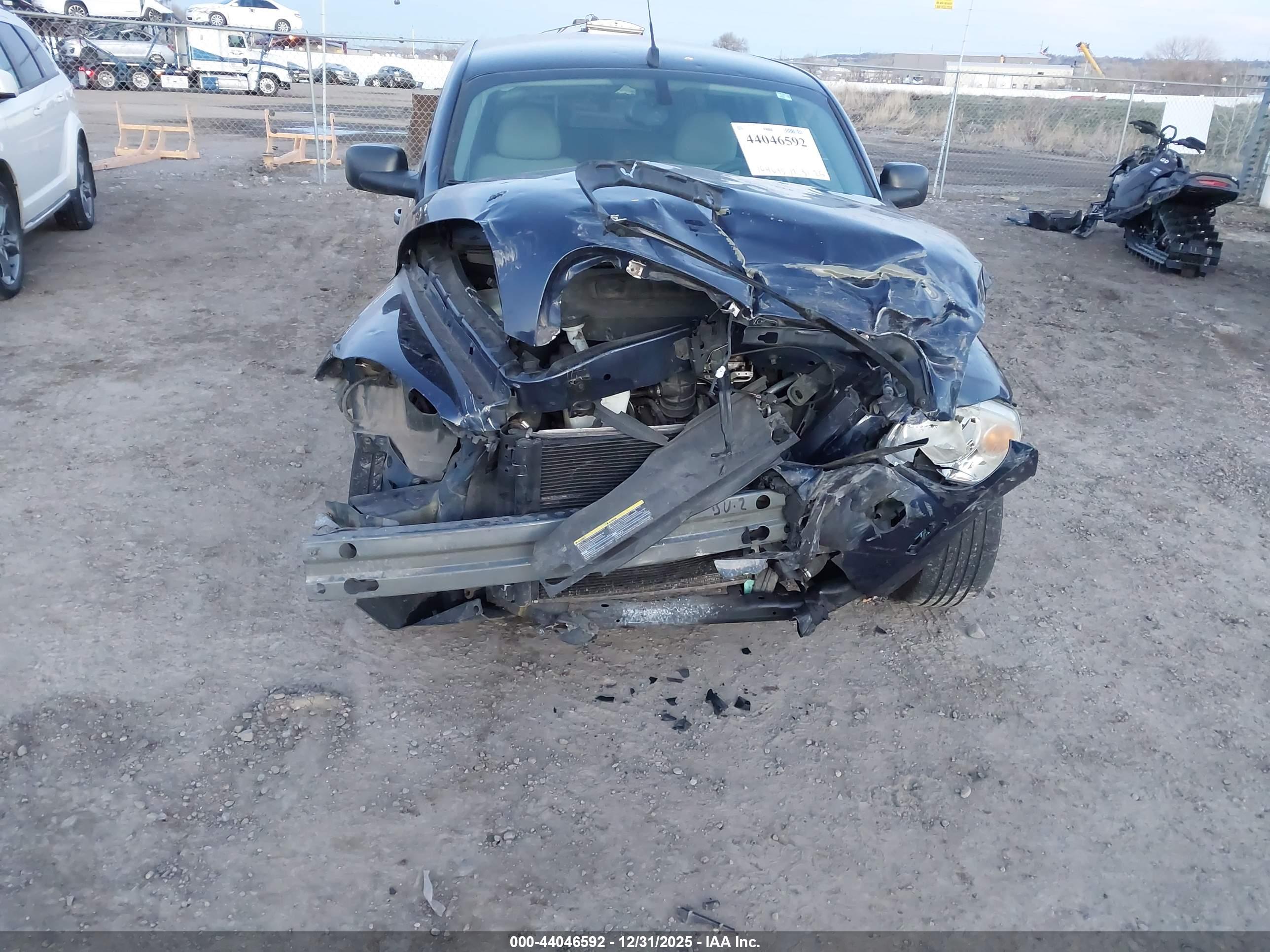 CHEVROLET HHR image 6