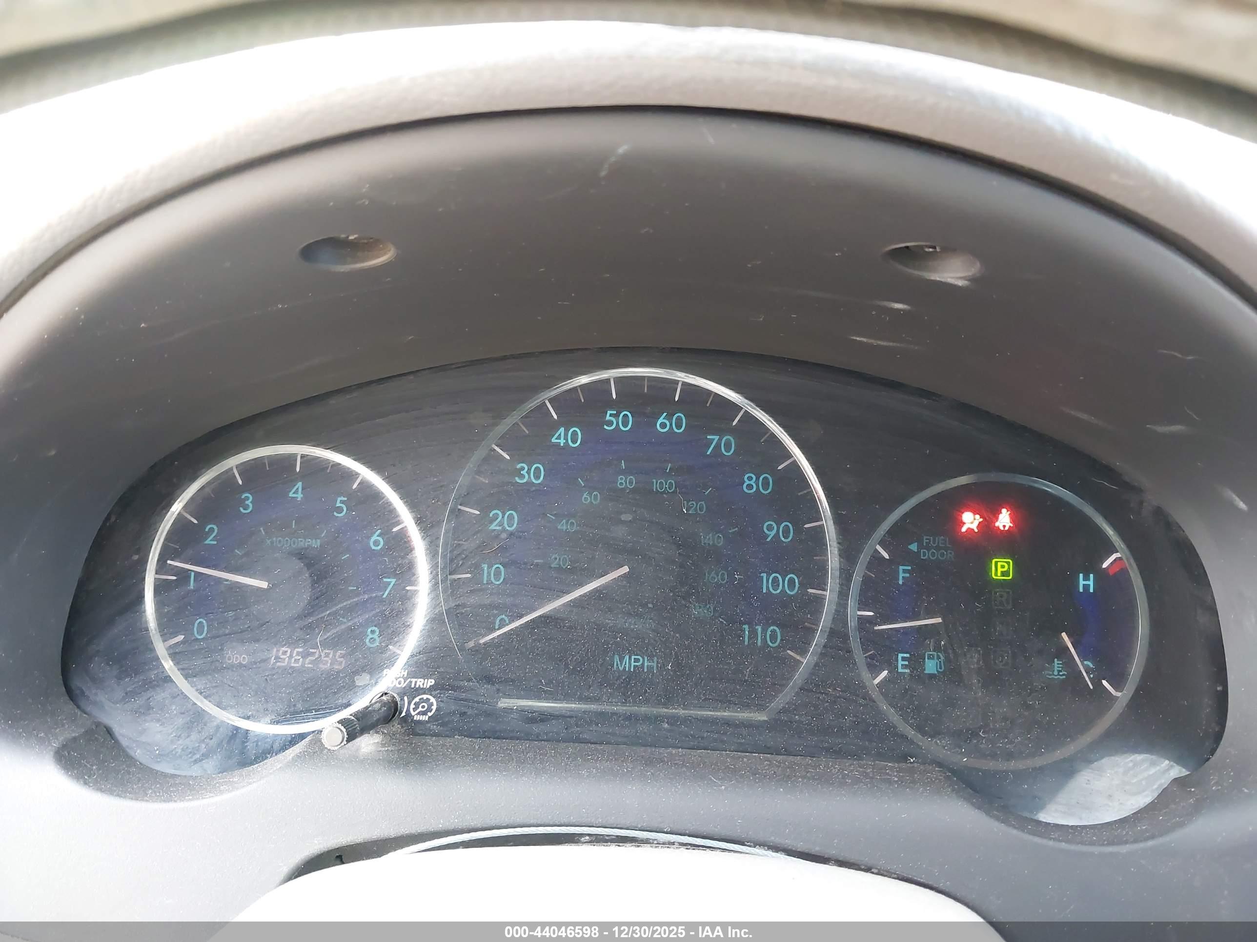 TOYOTA SIENNA image 7