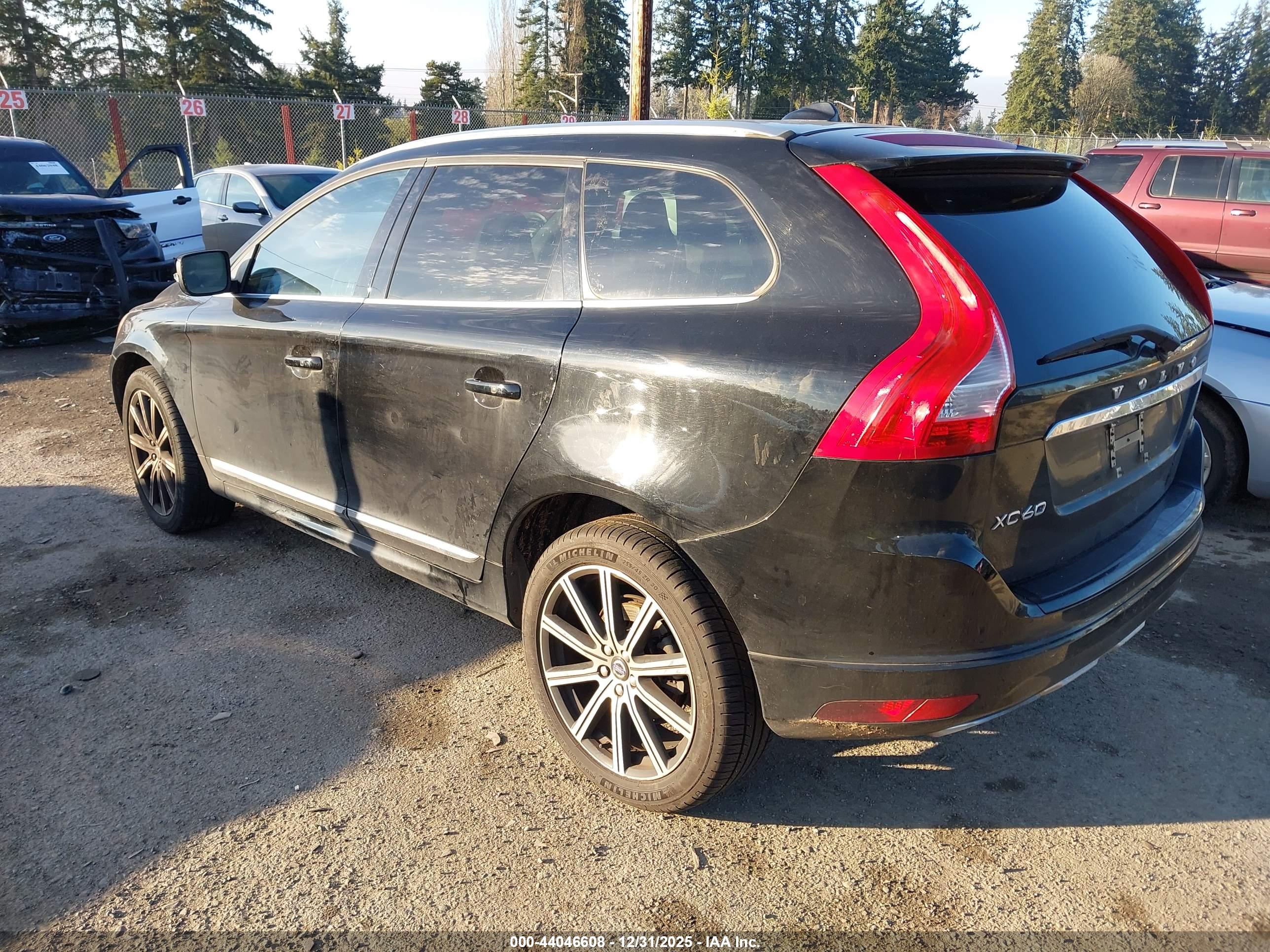 VOLVO XC60 image 3
