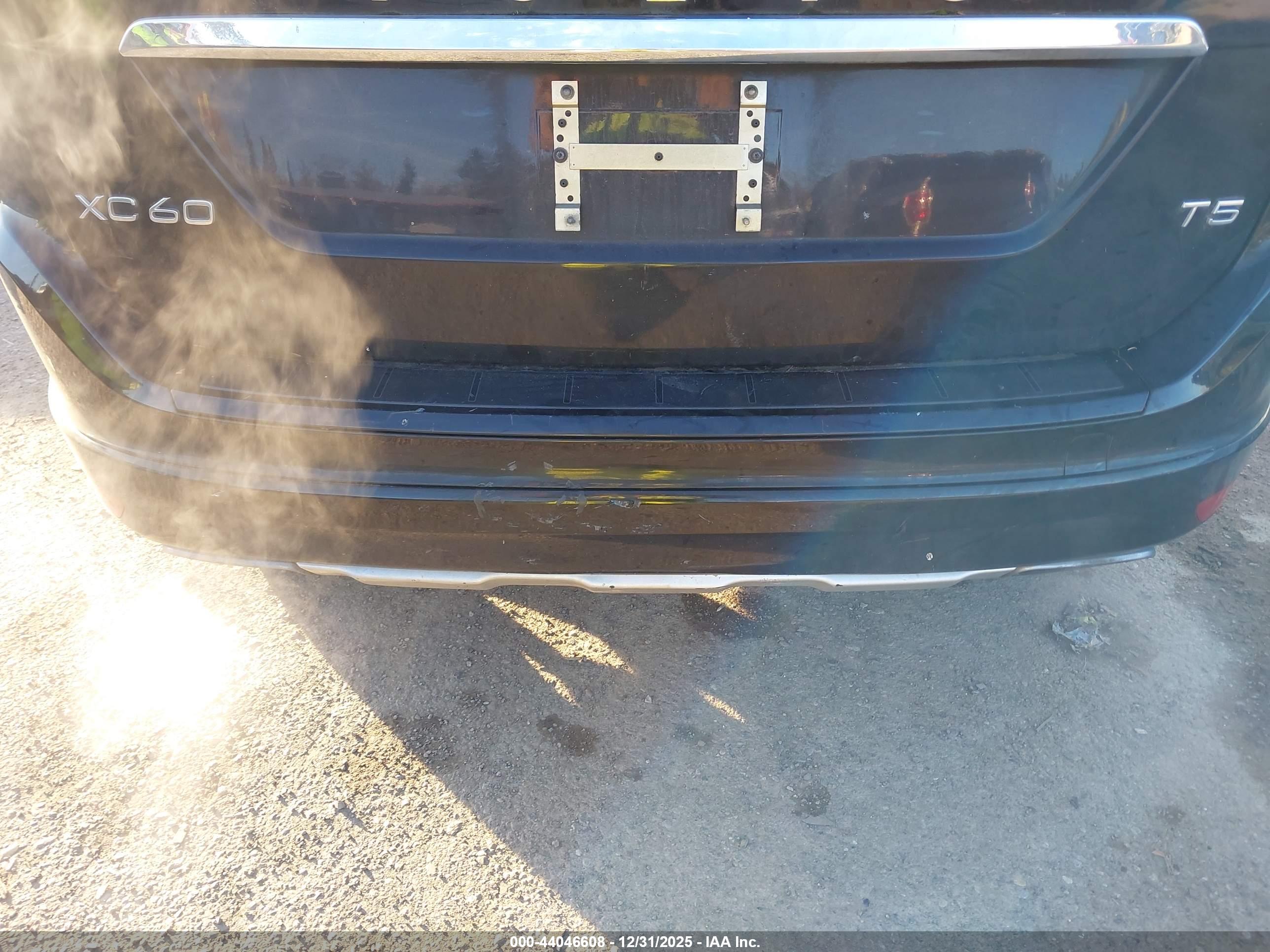 VOLVO XC60 image 6